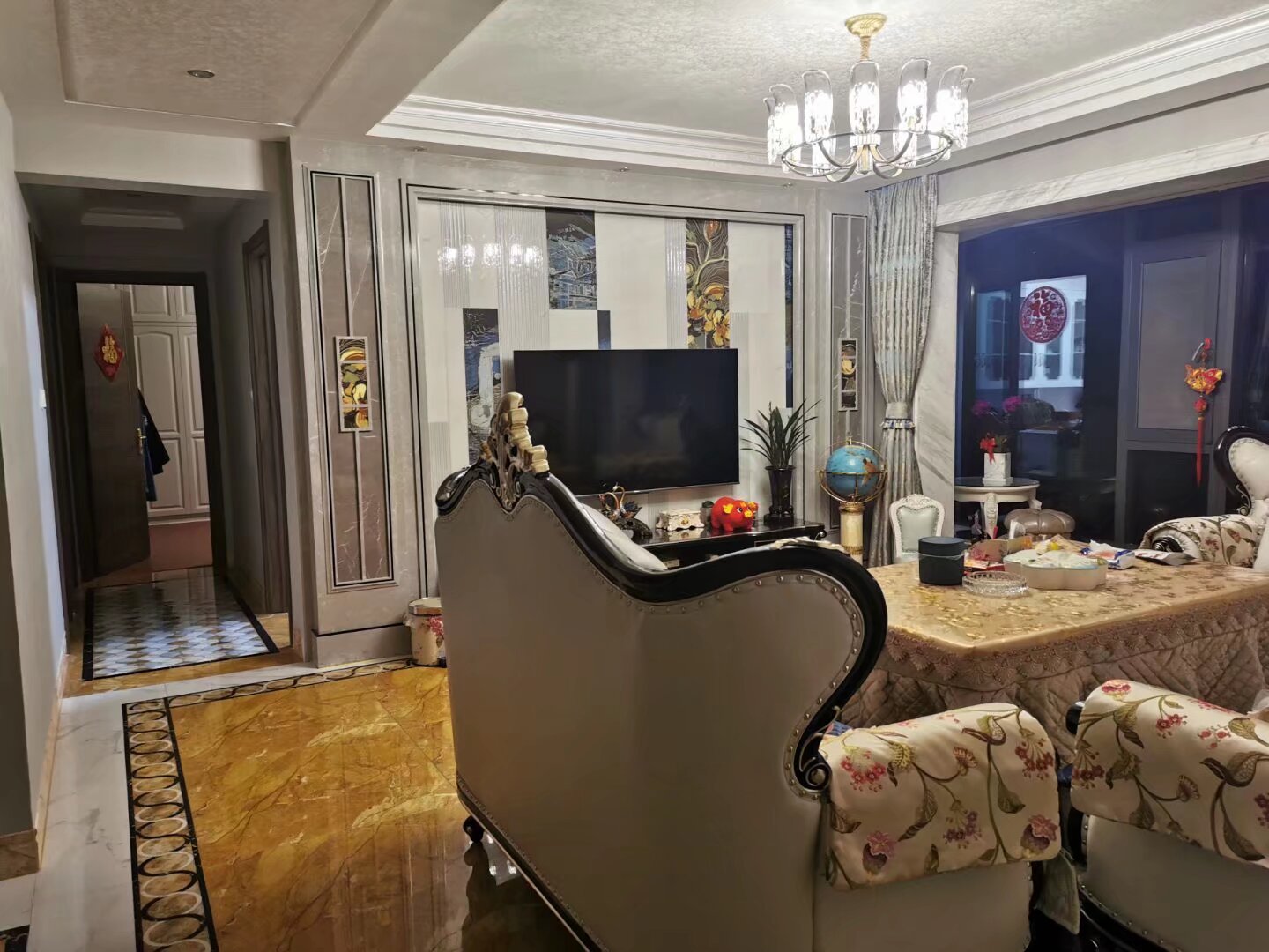 碧桂园豪园 4室2厅2卫 3500.0元/月 碧桂园豪园 4室2厅2卫 3500.0元/月室内图