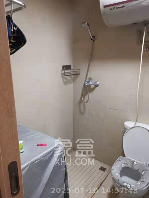 万科金色家园  1室1厅1卫    1200.0元/月 万科金色家园  1室1厅1卫    1200.0元/月室内图