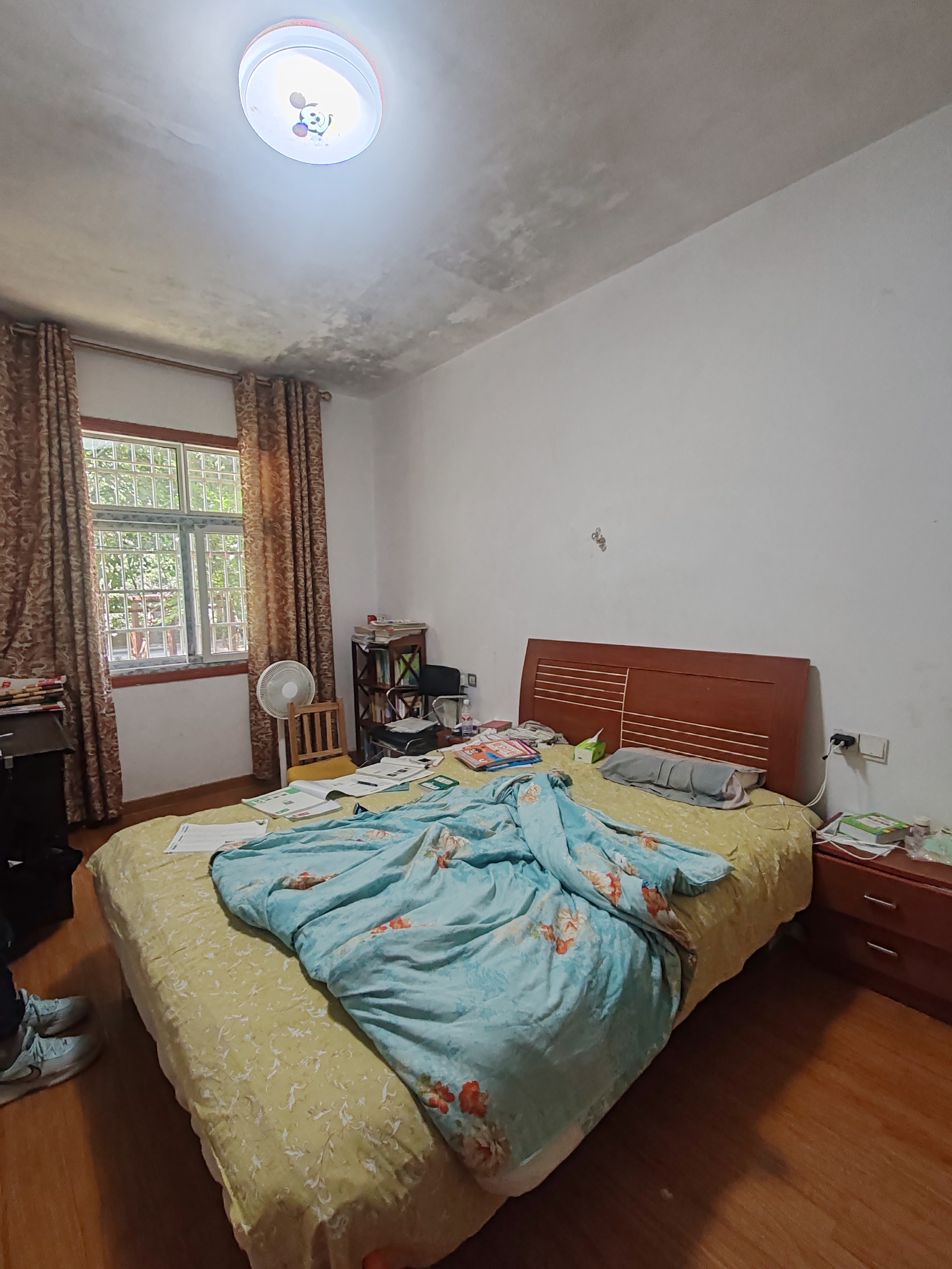 湘中园 3室2厅2卫 66.8万 湘中园 3室2厅2卫 66.8万客厅