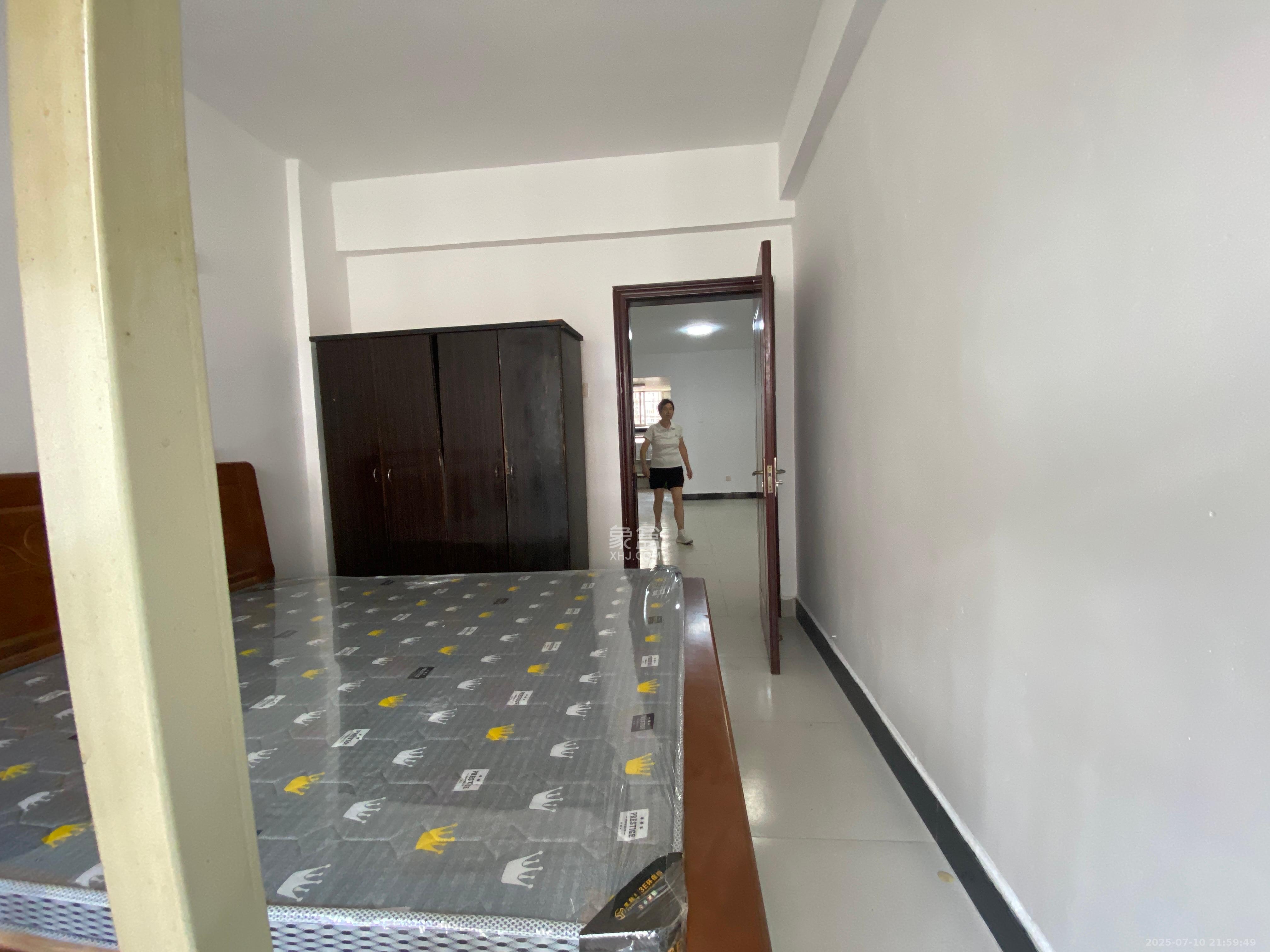 新合公寓(火星安置房小区) 2室2厅1卫 1500.0元/月 新合公寓(火星安置房小区) 2室2厅1卫 1500.0元/月室内图