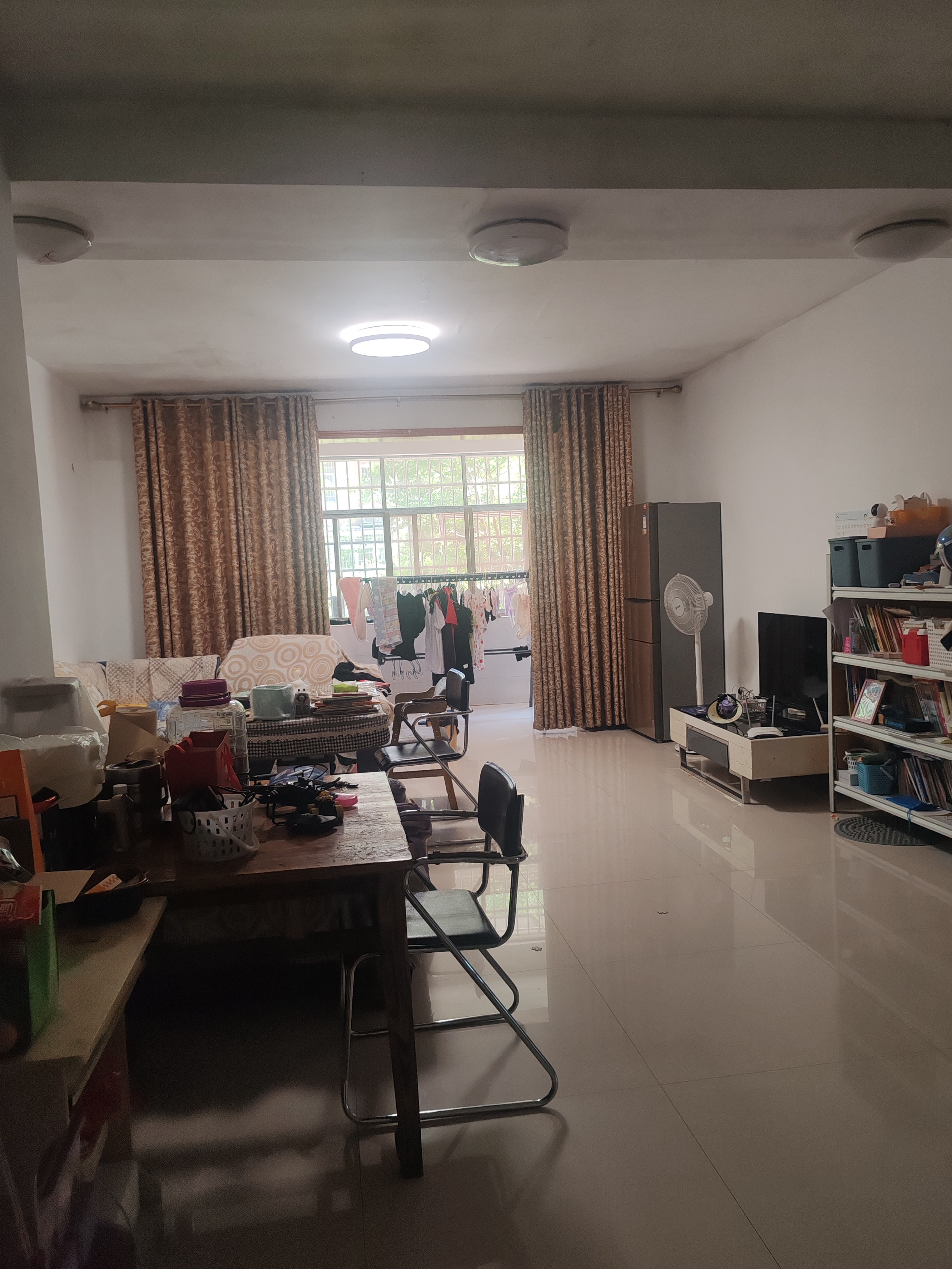 湘中园 3室2厅2卫 66.8万 湘中园 3室2厅2卫 66.8万客厅