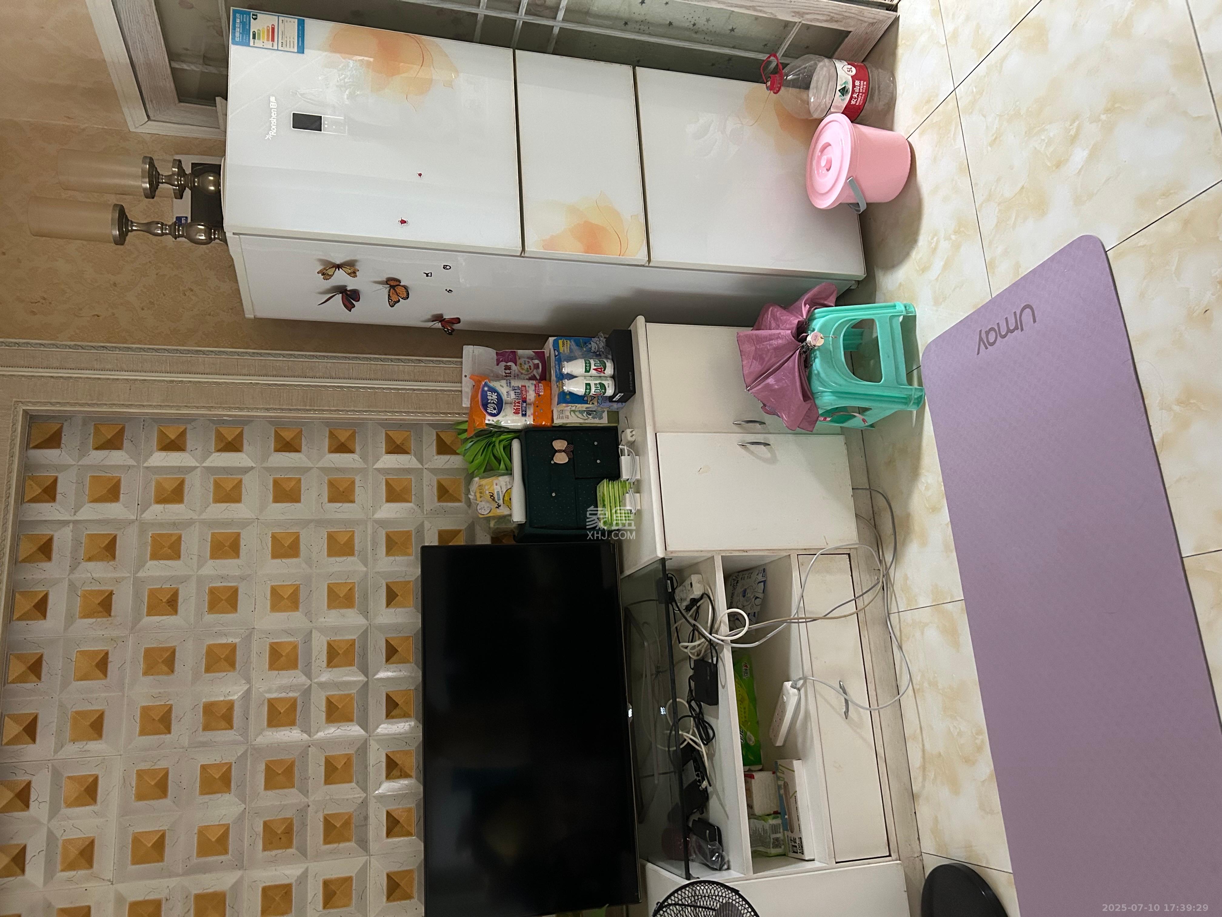 尊邸华庭  1室1厅1卫    1600.0元/月室内图