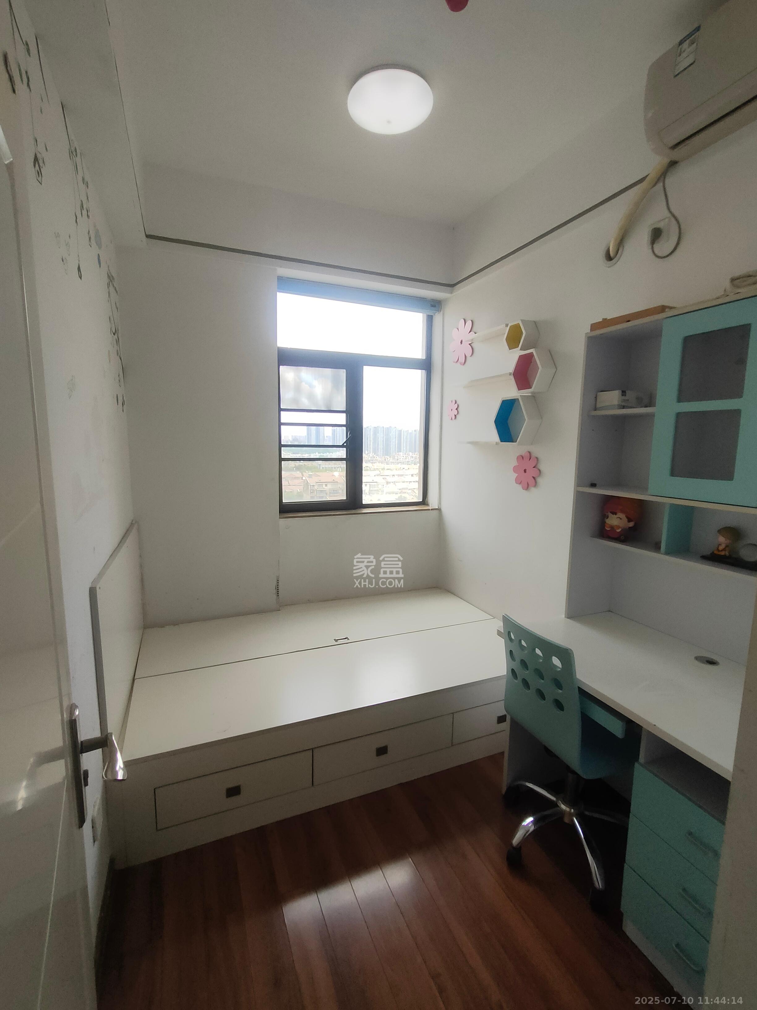 中建木莲工社  2室2厅1卫   2100.00元/月室内图