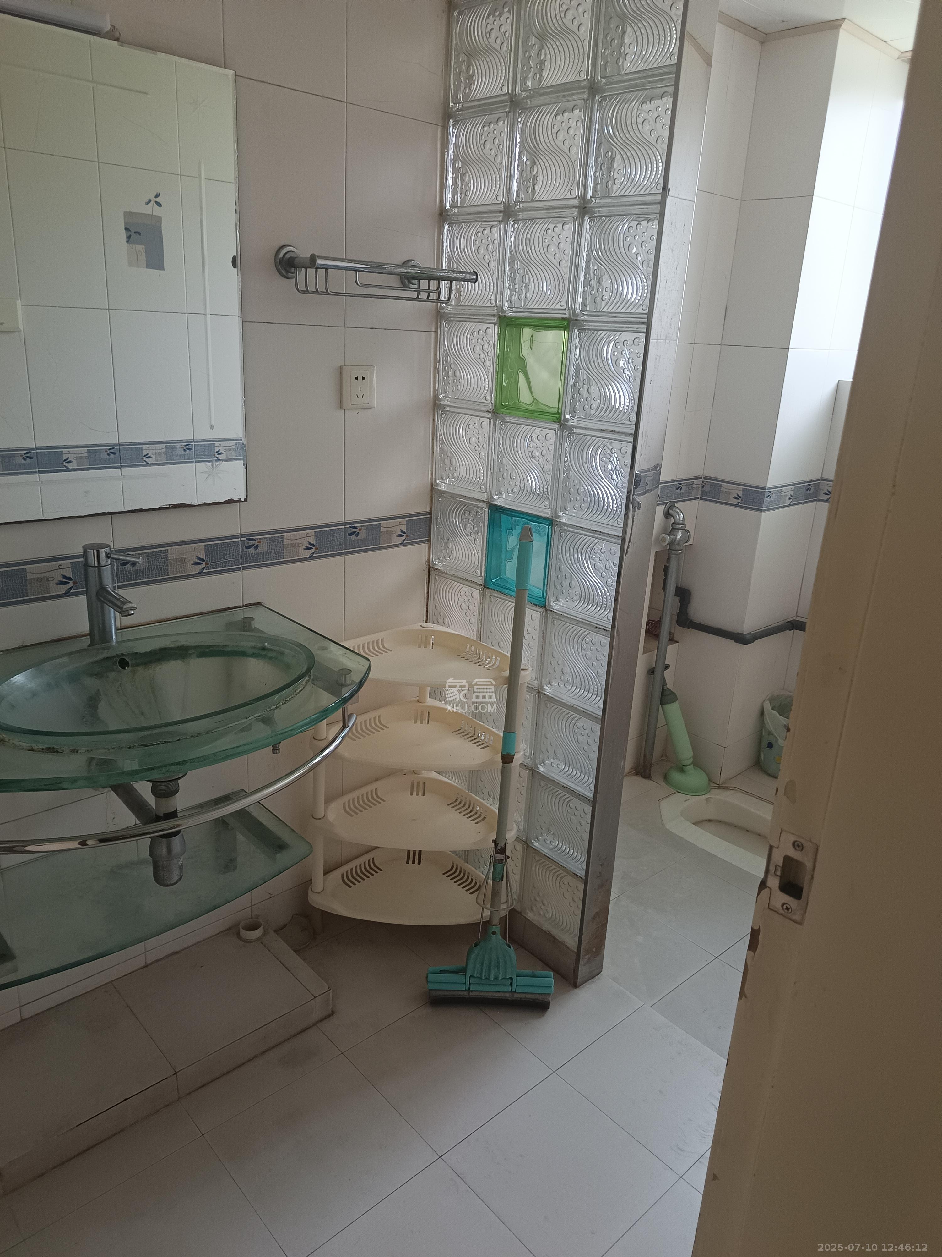 中联科技园 4室2厅2卫 3000.0元/月 中联科技园 4室2厅2卫 3000.0元/月室内图