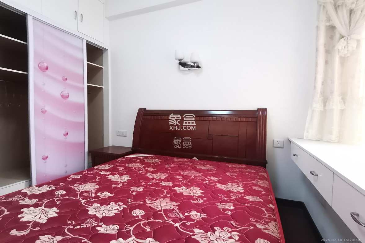 莱茵城  3室2厅1卫    2200.0元/月 莱茵城  3室2厅1卫    2200.0元/月室内图