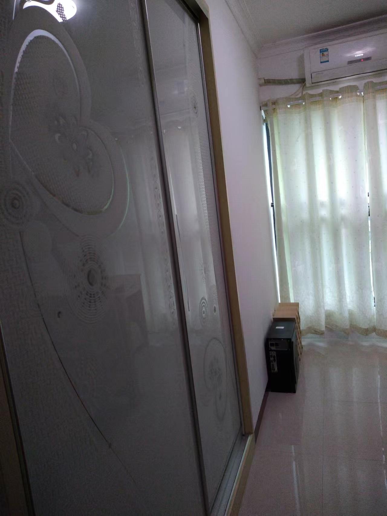 中建国际大厦  2室1厅1卫   1500.00元/月室内图