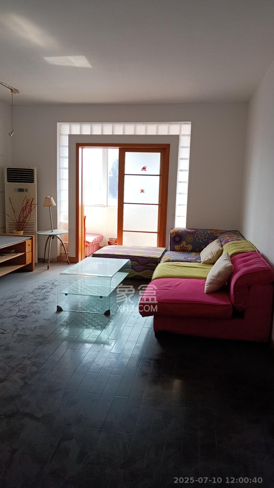 交通银行宿舍(浏城桥)  3室1厅2卫    2800.0元/月 交通银行宿舍(浏城桥)  3室1厅2卫    2800.0元/月室内图