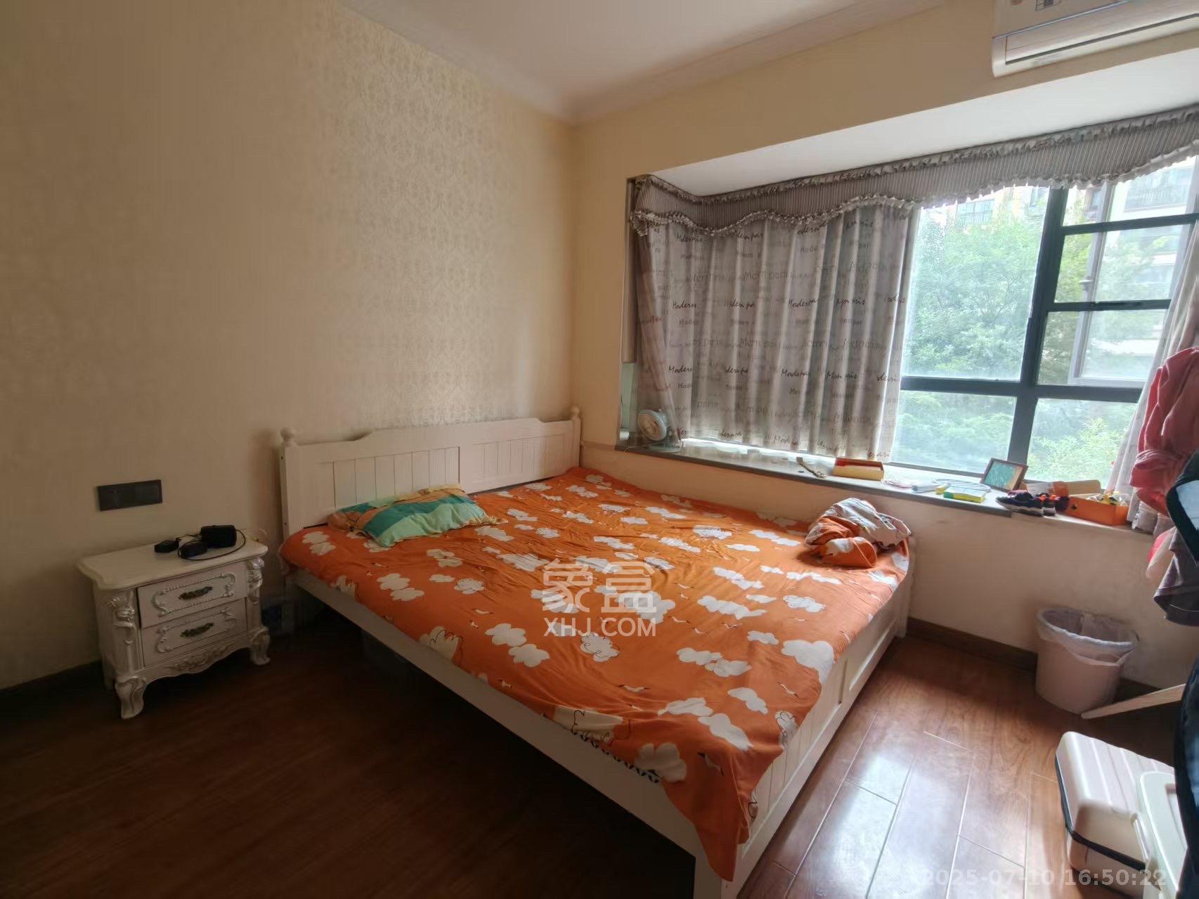 中建芙蓉嘉苑  4室2厅2卫   3200.00元/月室内图