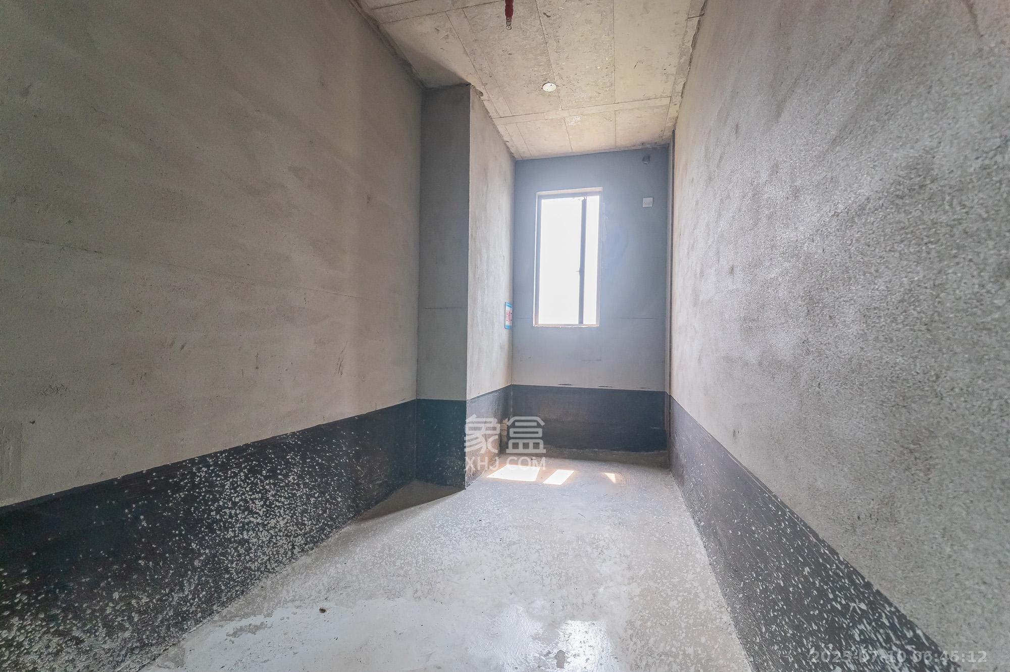 碧桂园威尼斯城 5室2厅2卫 235.88万 碧桂园威尼斯城 5室2厅2卫 235.88万其他