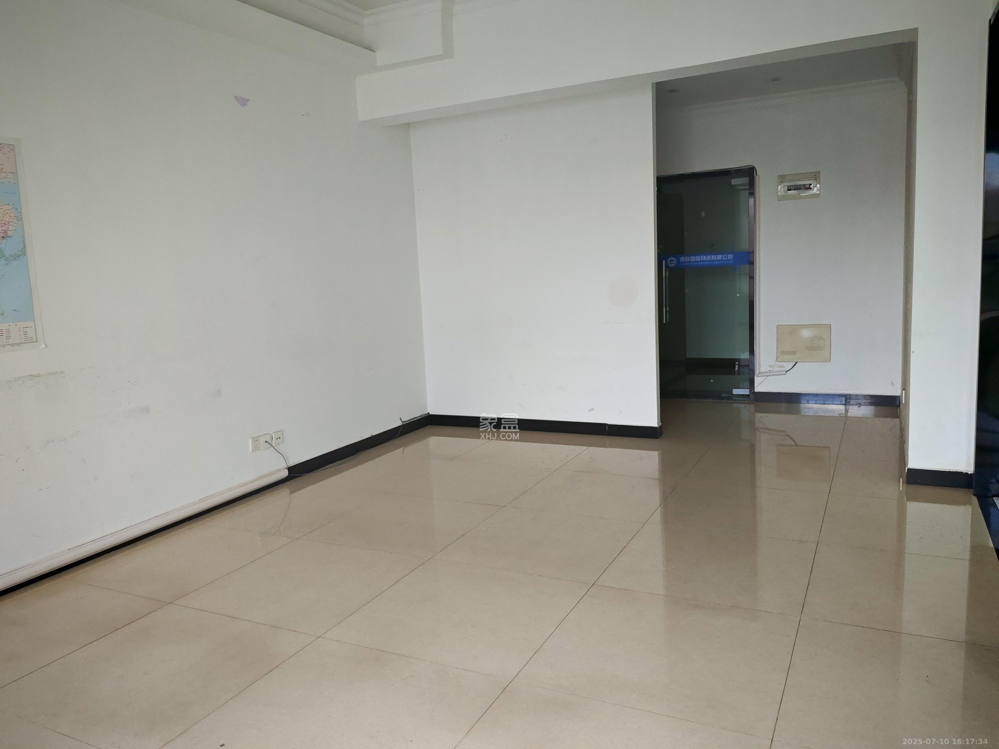 湘诚德峰小区A区 1室0厅0卫 1500.0元/月 湘诚德峰小区A区 1室0厅0卫 1500.0元/月室内图