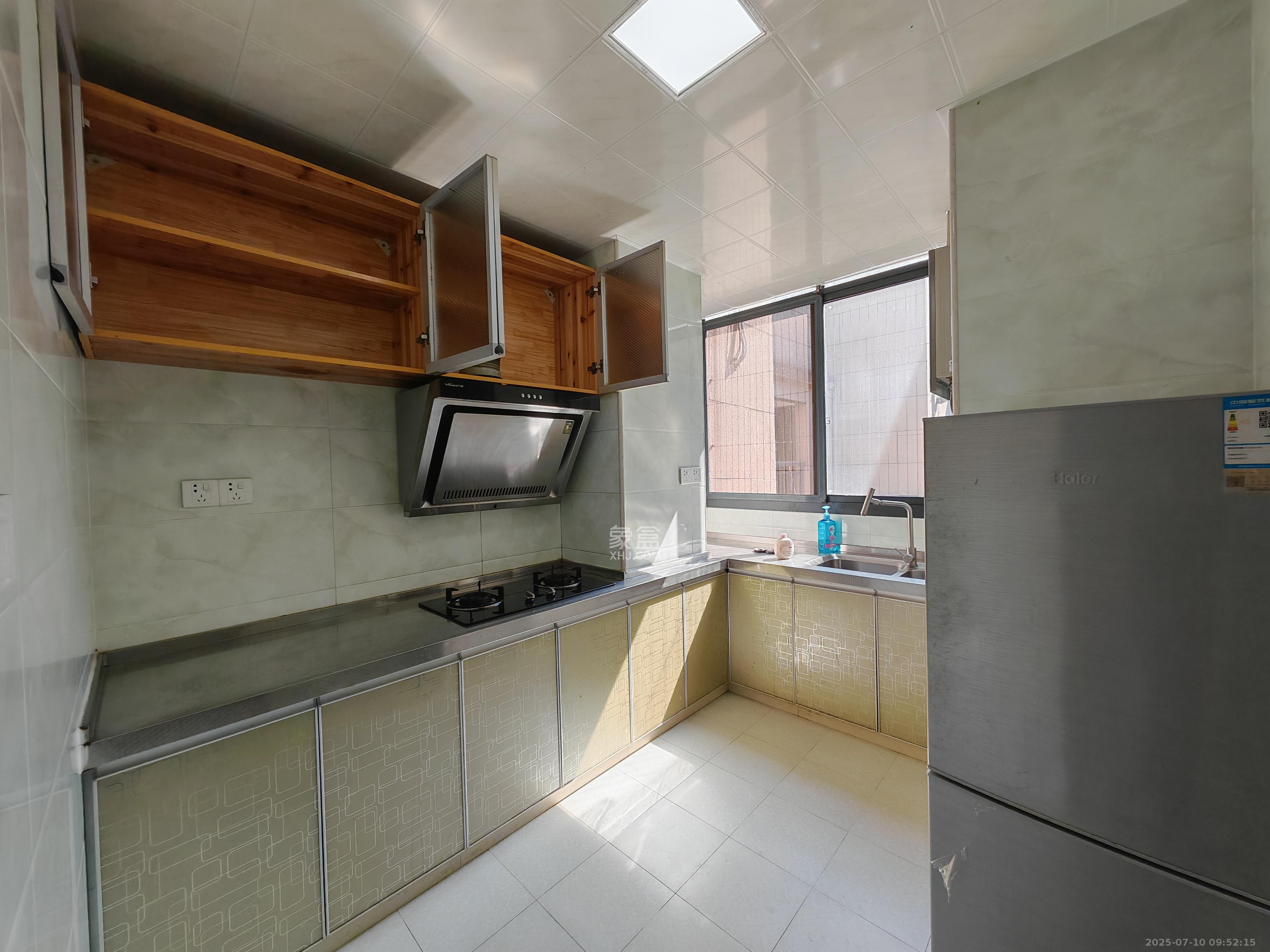 君康家园(梅溪湖七喜街)  3室2厅2卫    3000.0元/月 君康家园(梅溪湖七喜街)  3室2厅2卫    3000.0元/月室内图