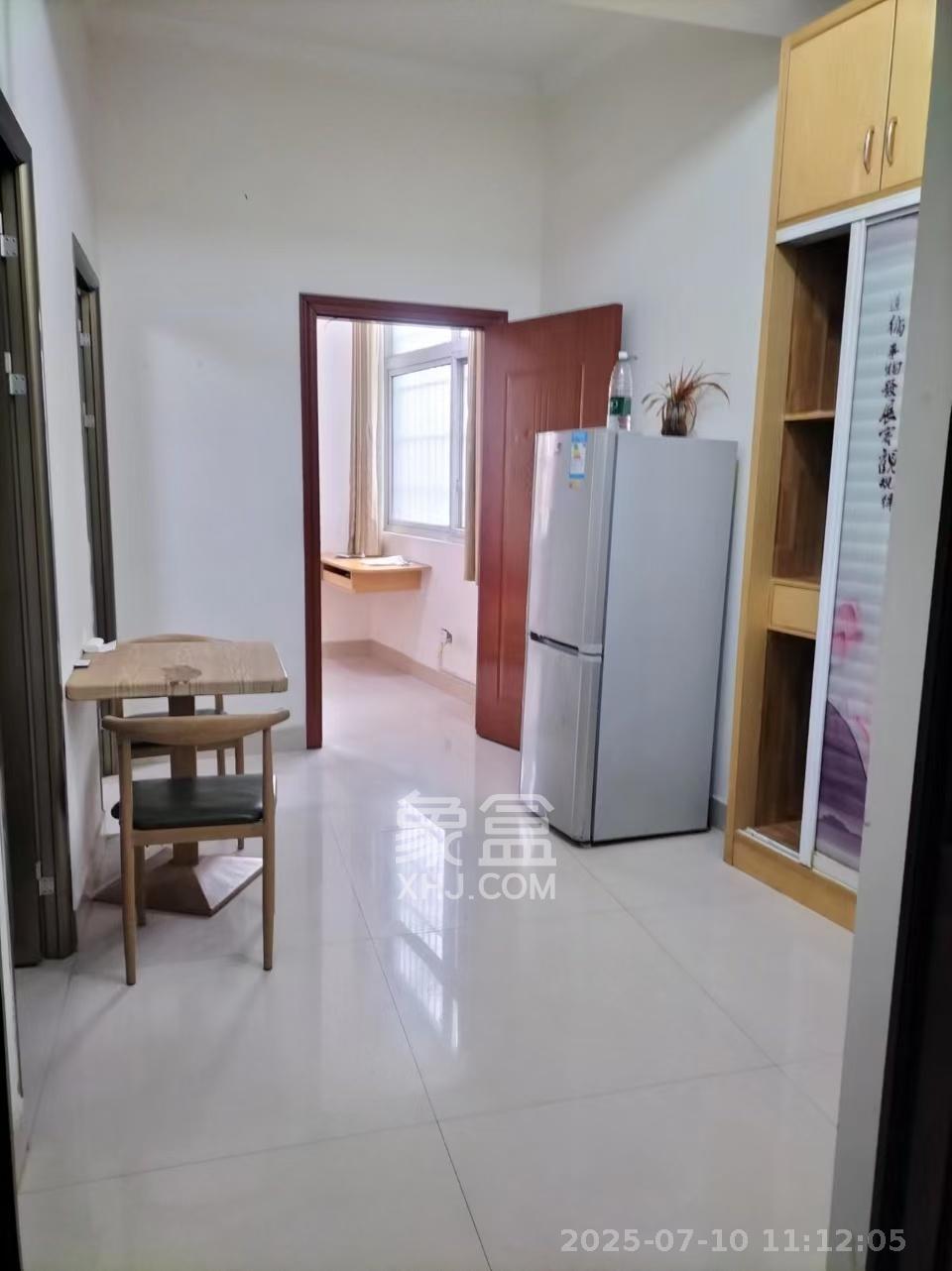 骑龙安置小区 1室0厅0卫 1200.0元/月 骑龙安置小区 1室0厅0卫 1200.0元/月室内图