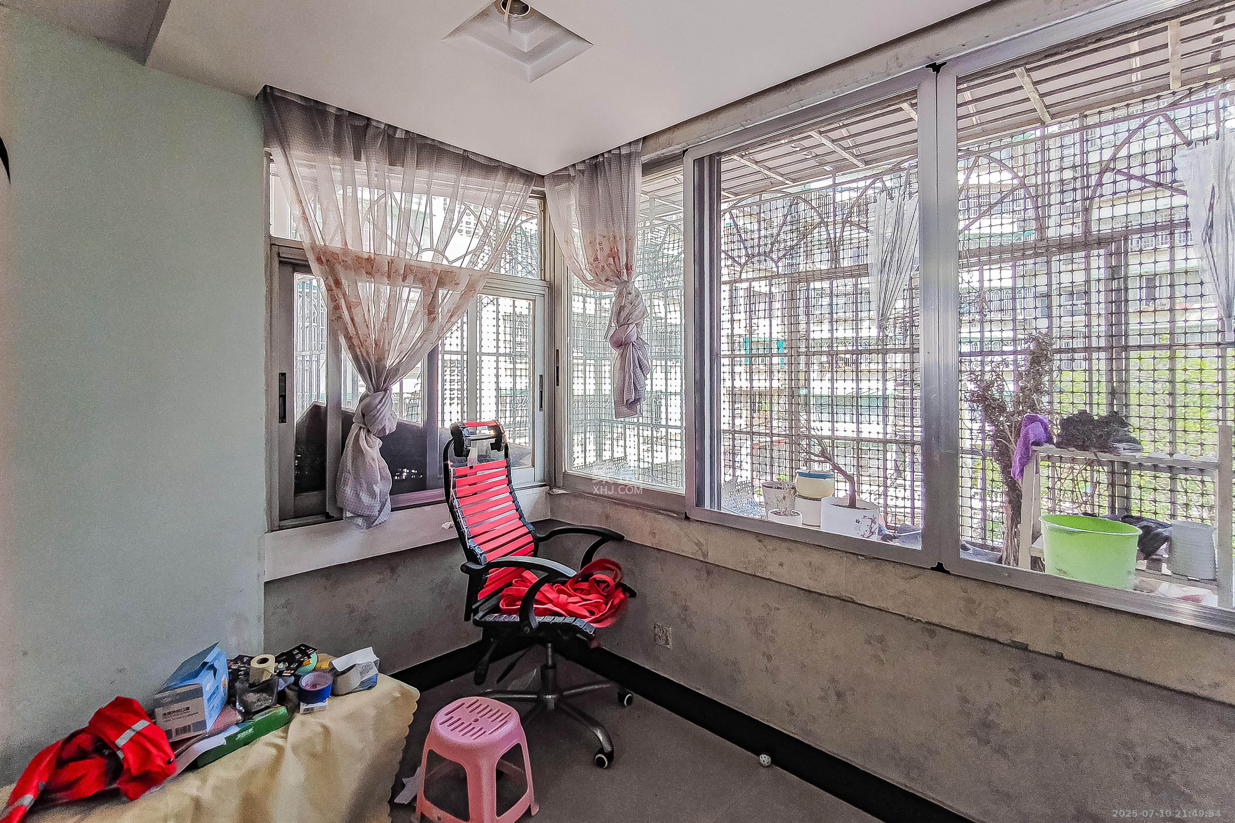 桔园小区1-8片 2室2厅1卫 61.0万 桔园小区1-8片 2室2厅1卫 61.0万阳台