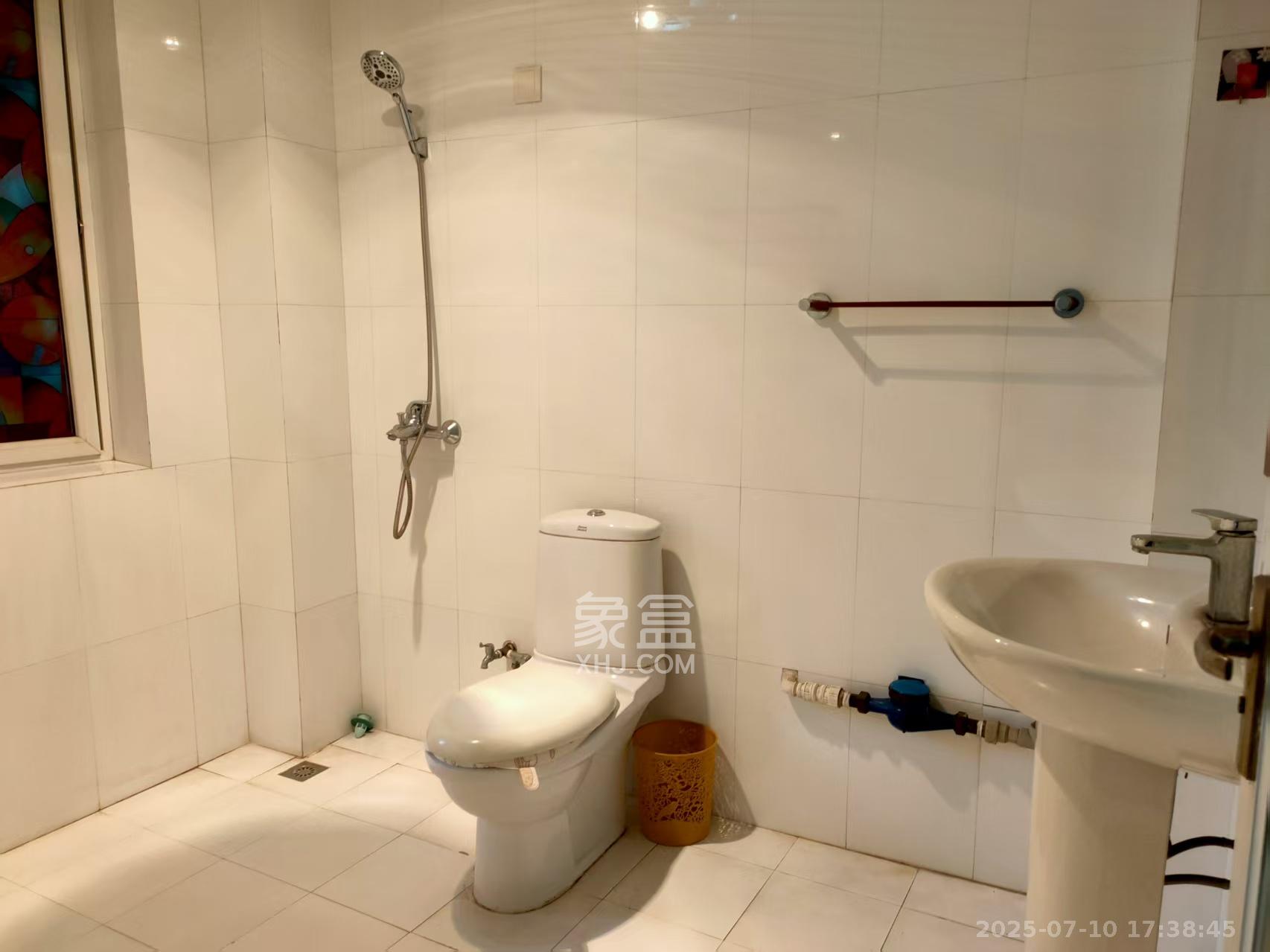 左岸春天  2室2厅2卫   2500.00元/月室内图