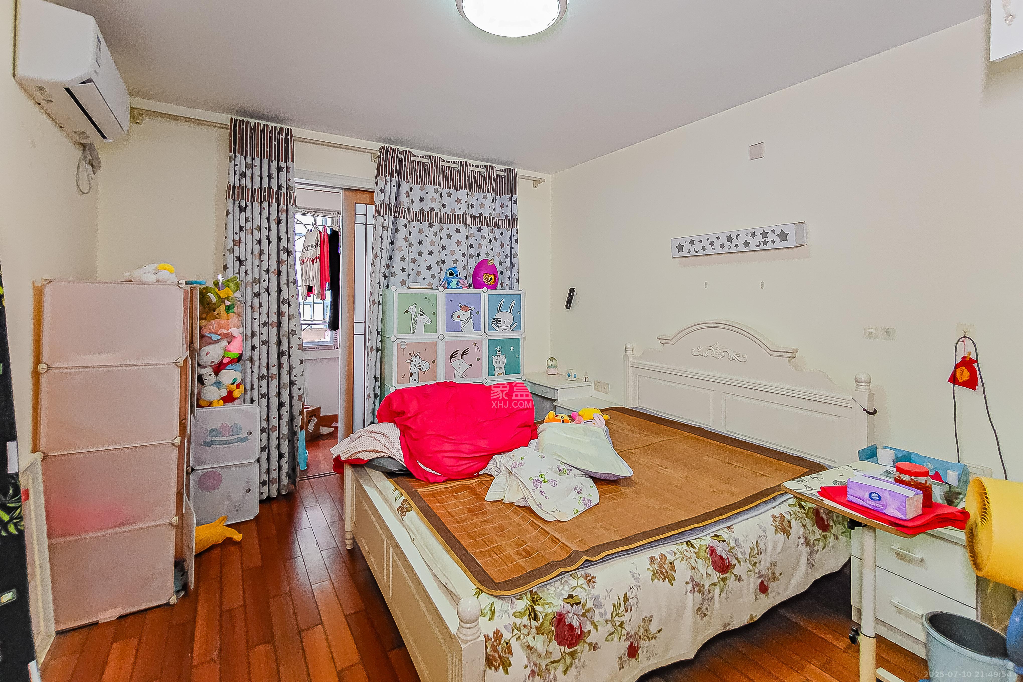 桔园小区1-8片 2室2厅1卫 61.0万 桔园小区1-8片 2室2厅1卫 61.0万卧室