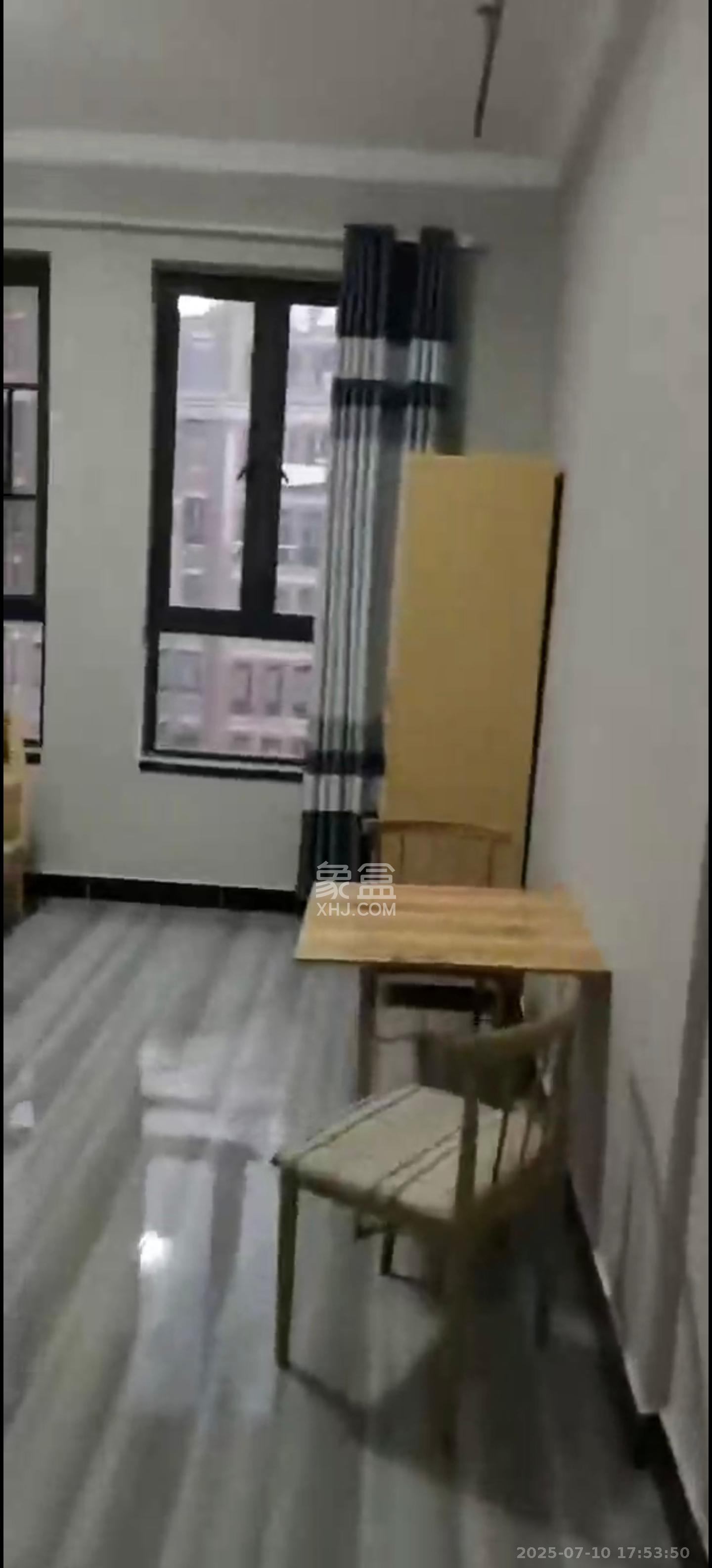 中隆国际御玺  1室1厅1卫    1300.0元/月 中隆国际御玺  1室1厅1卫    1300.0元/月