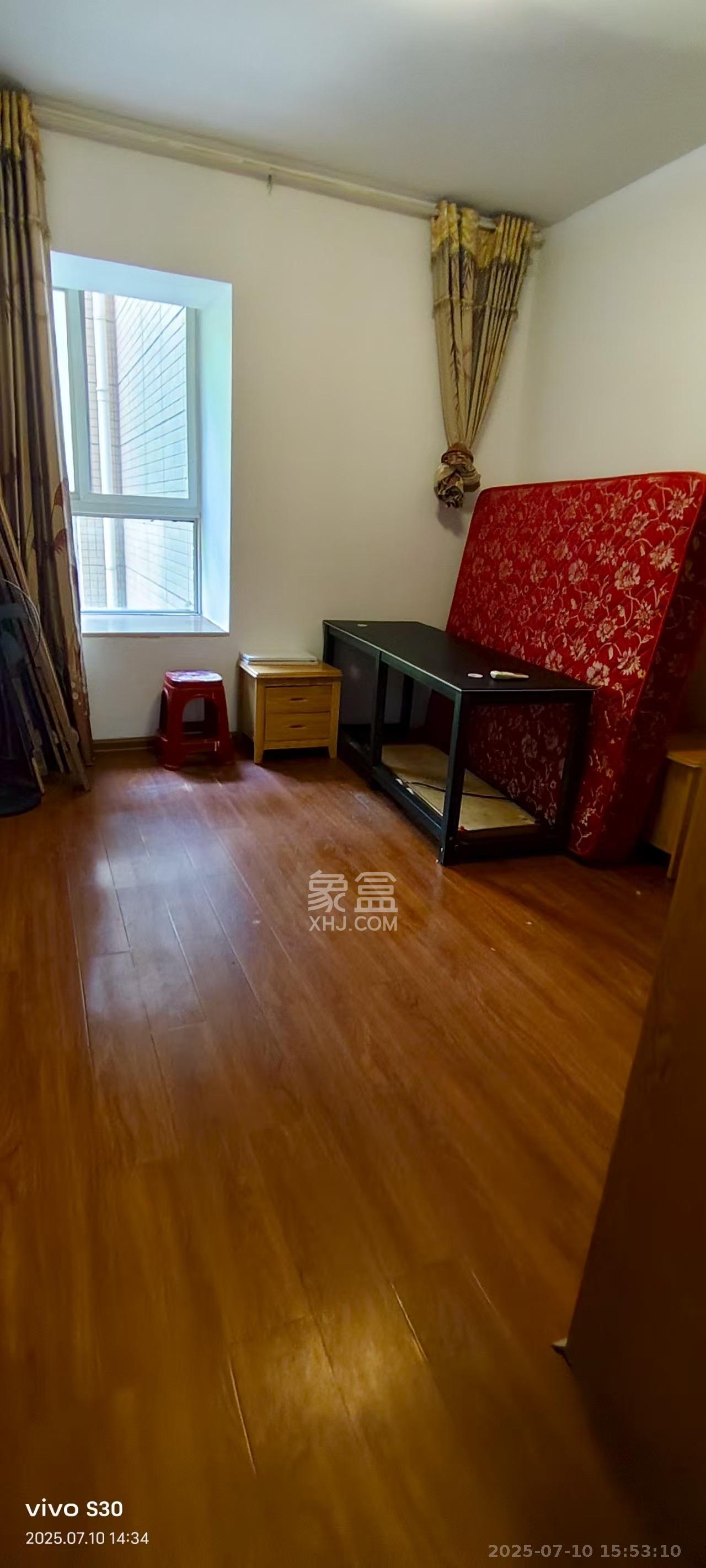 爱琴海岸 2室2厅1卫 1400.0元/月 爱琴海岸 2室2厅1卫 1400.0元/月室内图