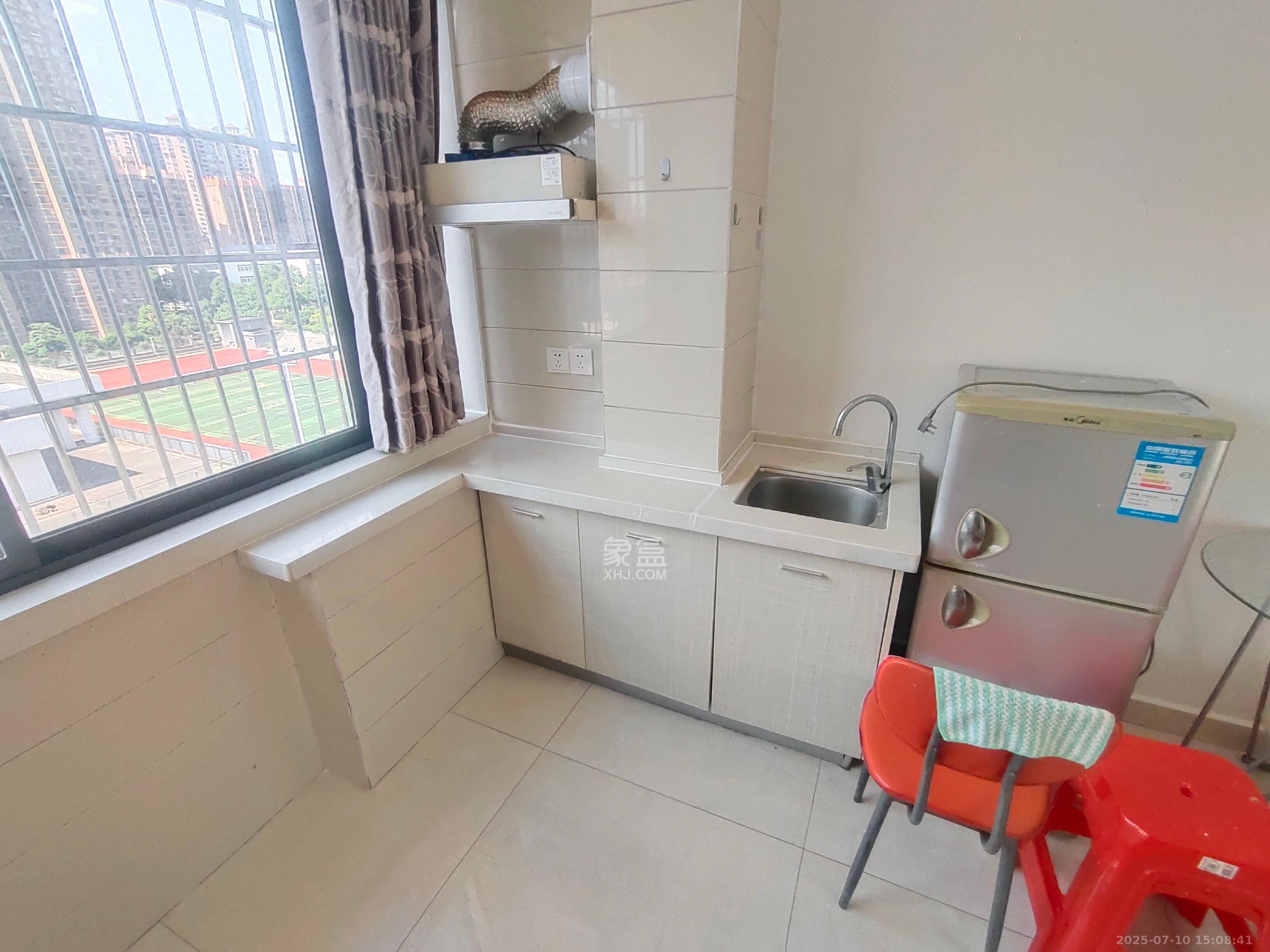 佐佑大厦  1室1厅1卫    900.0元/月 佐佑大厦  1室1厅1卫    900.0元/月室内图