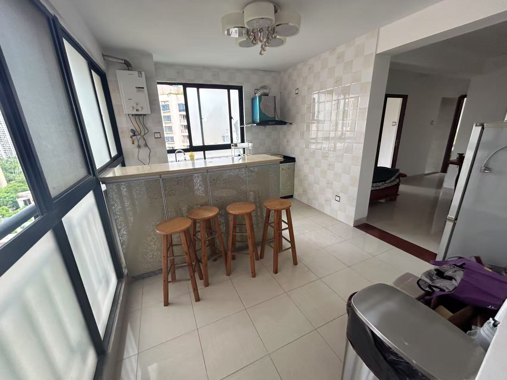 丽晶温泉海景花园一期(别名:丽晶维港、丽晶海景花园) 5室2厅2卫 3000.0元/月 丽晶温泉海景花园一期(别名:丽晶维港、丽晶海景花园) 5室2厅2卫 3000.0元/月室内图