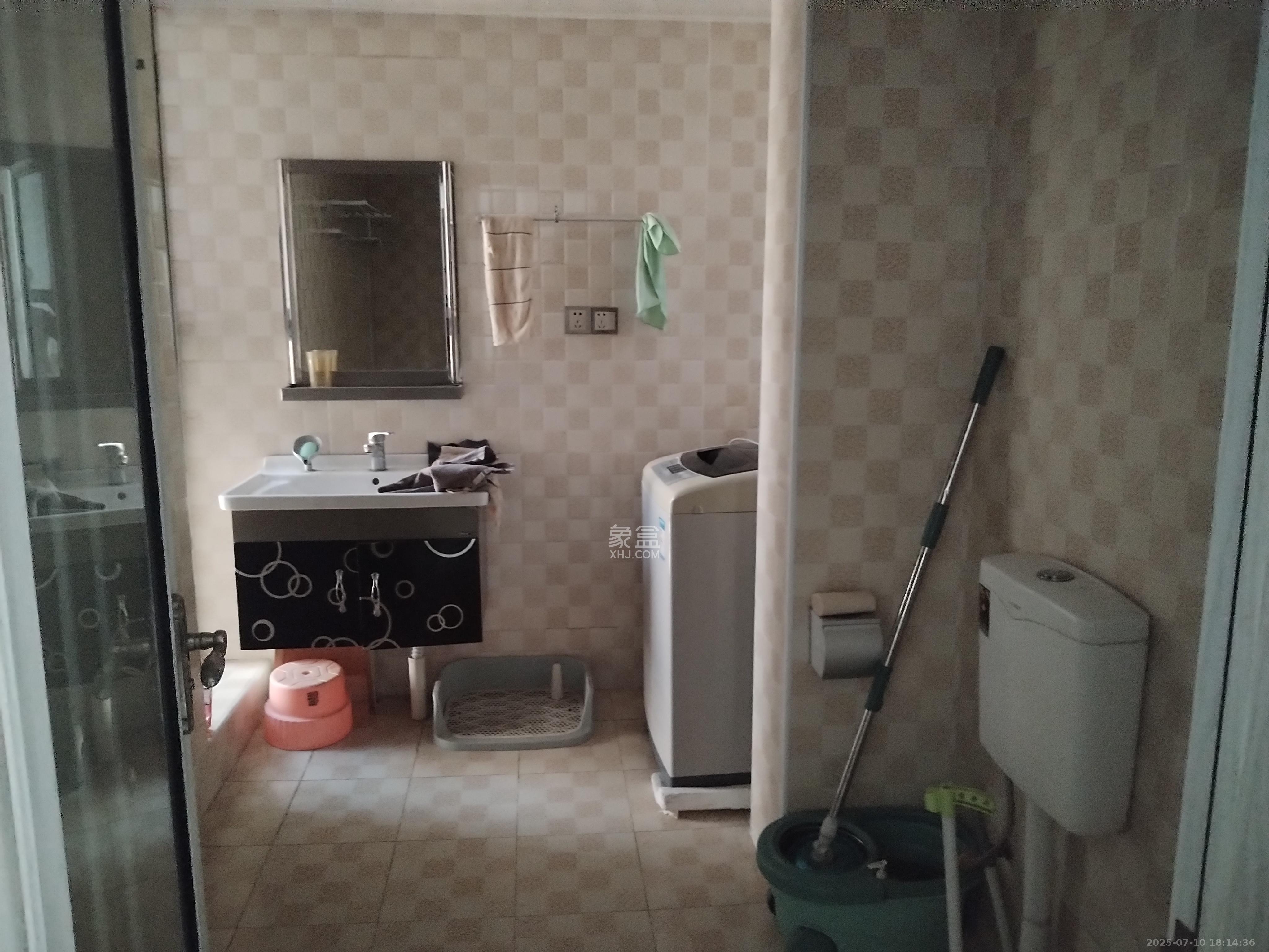 华悦城 2室2厅1卫 2000.0元/月 华悦城 2室2厅1卫 2000.0元/月室内图