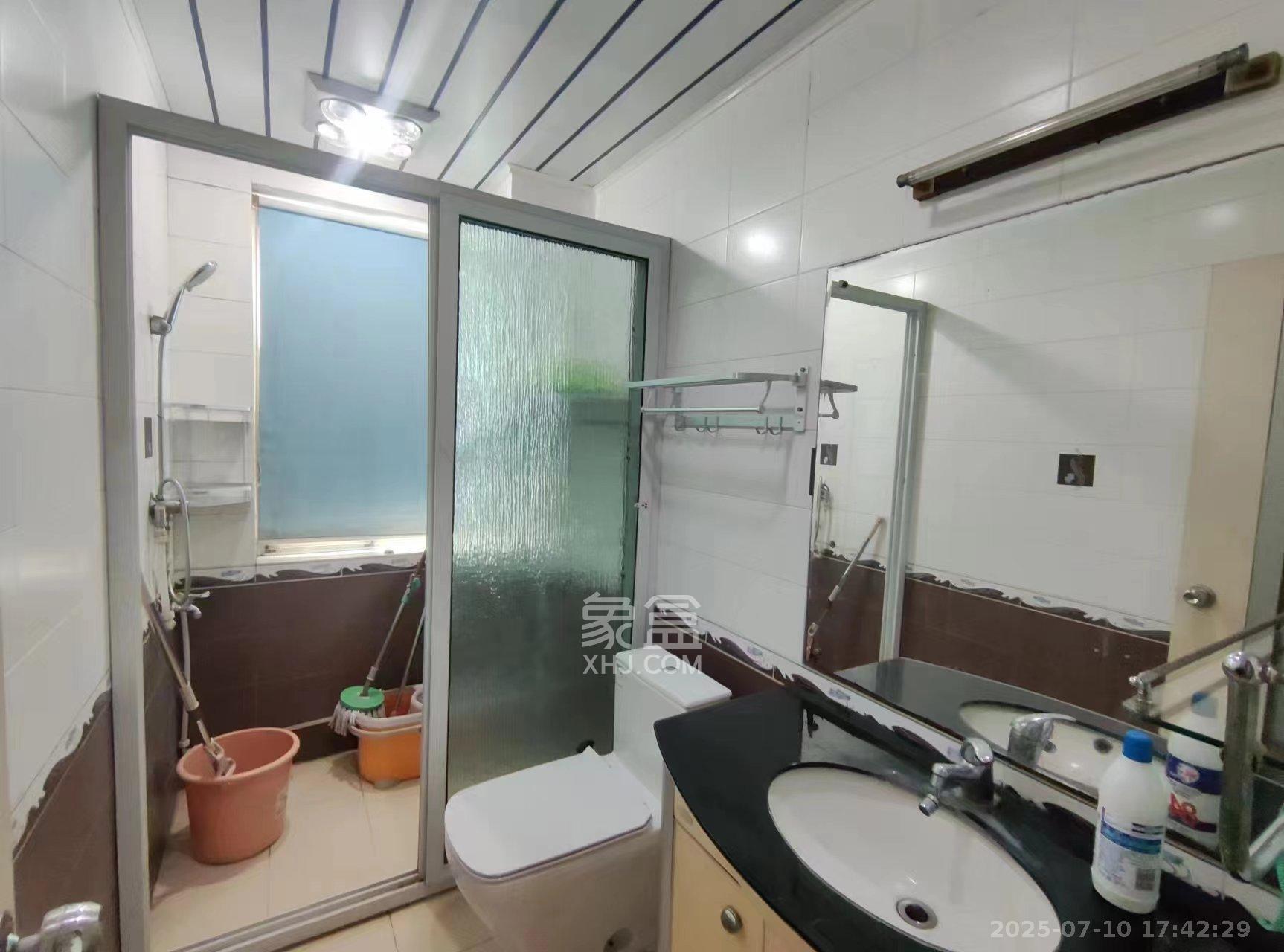 颐美园  4室3厅2卫    3200.0元/月 颐美园  4室3厅2卫    3200.0元/月室内图