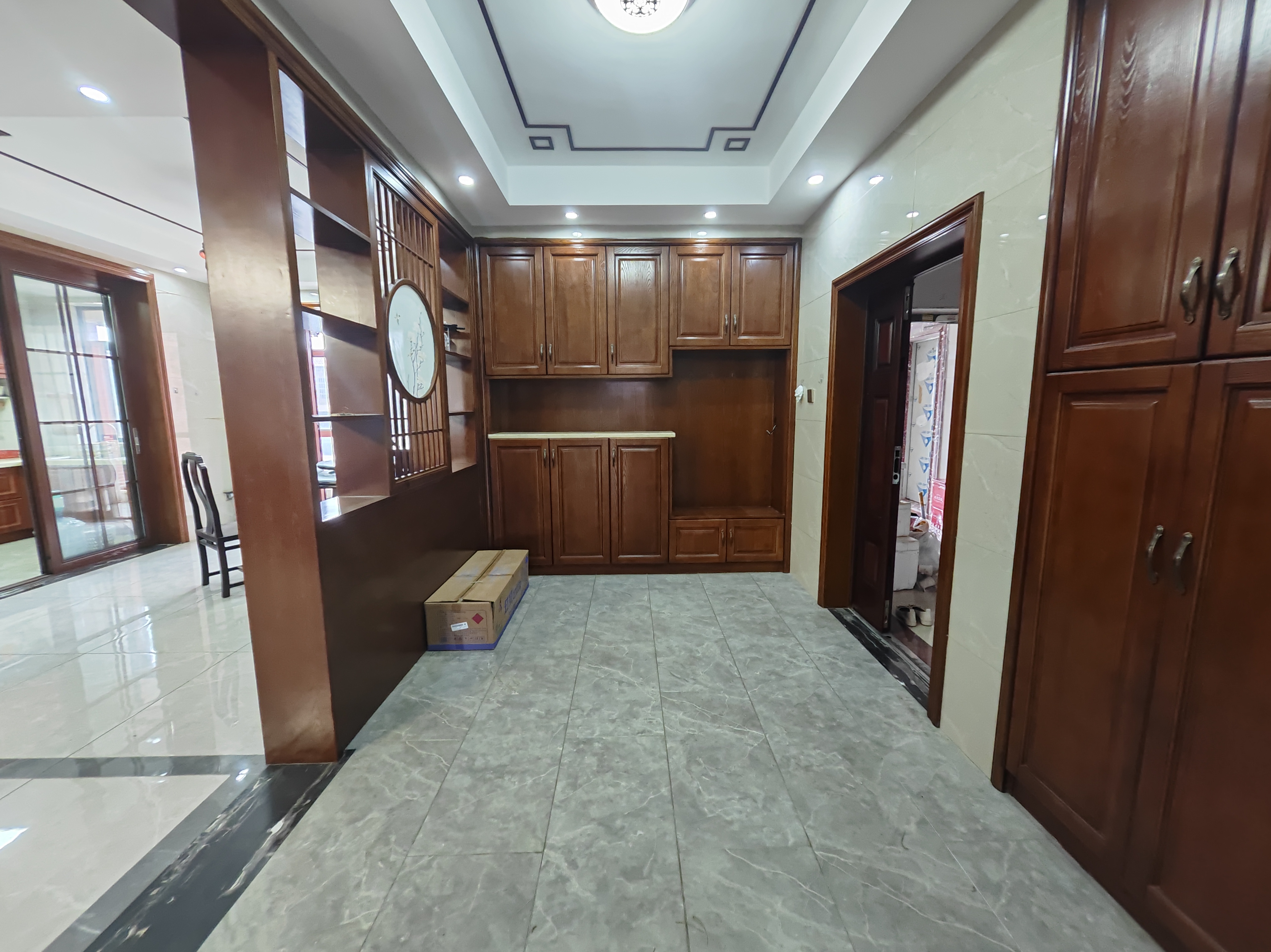 信合家园 4室2厅2卫 3500.0元/月 信合家园 4室2厅2卫 3500.0元/月室内图