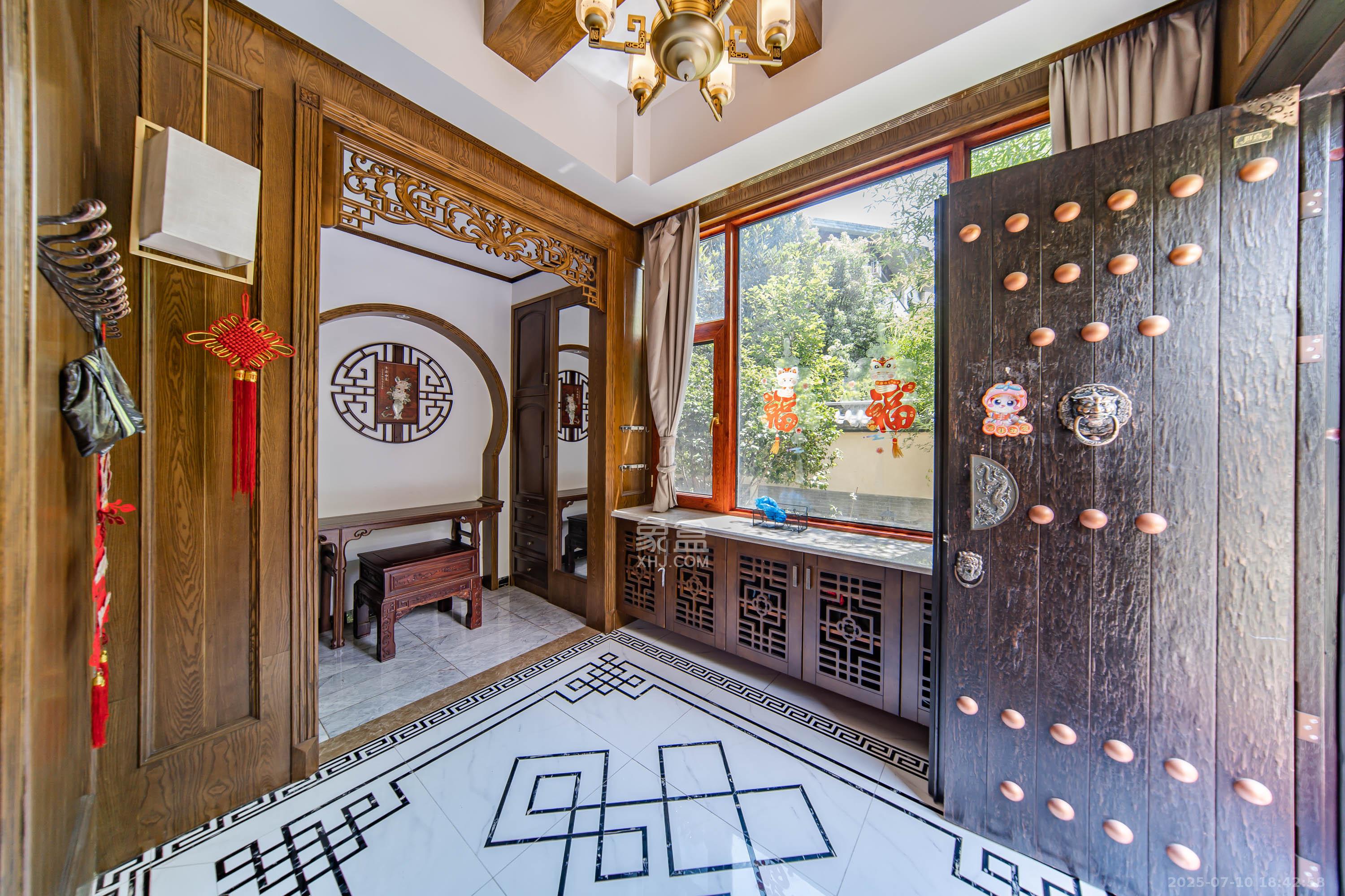 金科东方大院五期  5室2厅3卫    590.0万其他