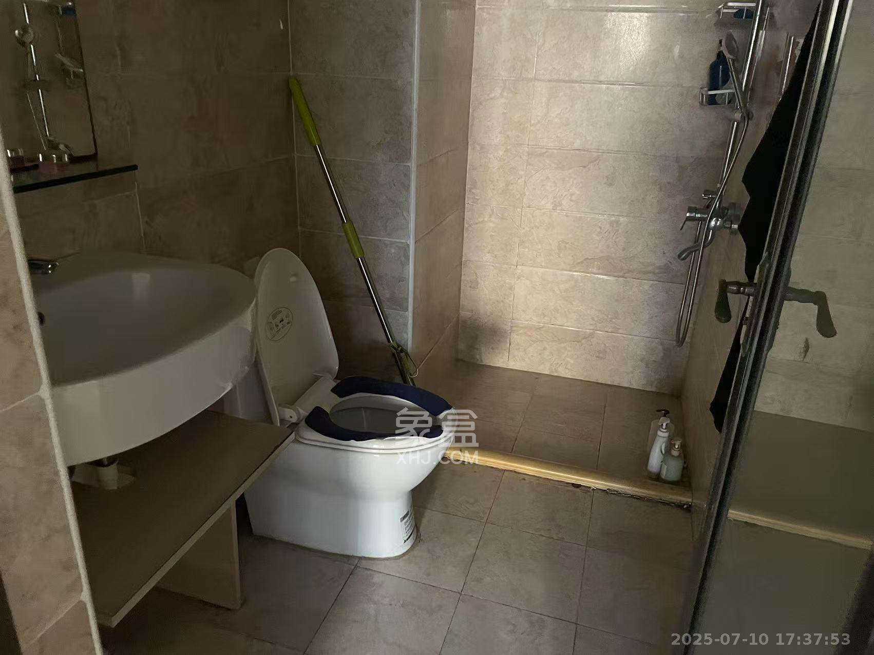 北辰三角洲E3区 1室1厅1卫 2200.0元/月 北辰三角洲E3区 1室1厅1卫 2200.0元/月室内图