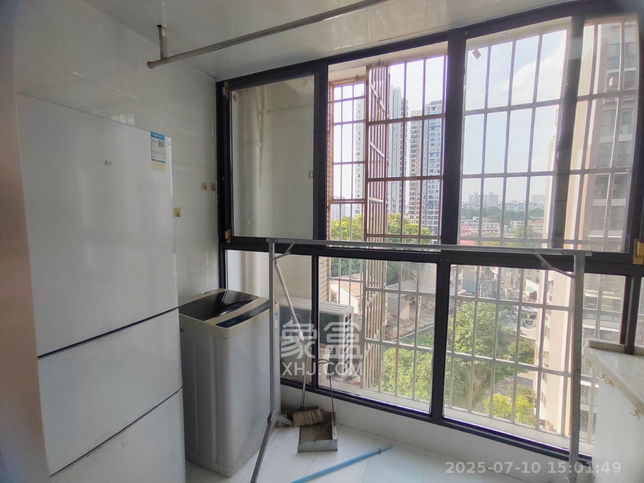 望兴景园二期(望兴西西里) 1室1厅1卫 2000.0元/月 望兴景园二期(望兴西西里) 1室1厅1卫 2000.0元/月室内图