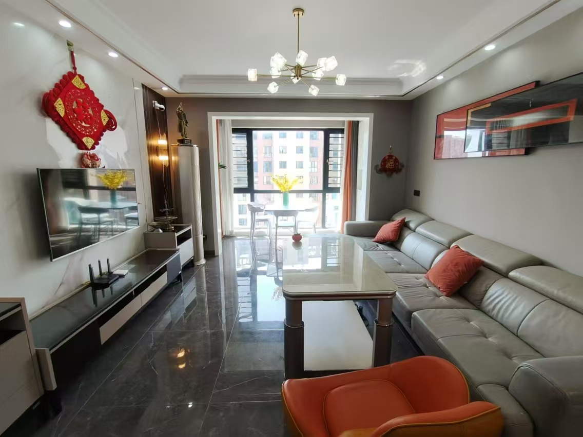 信合家园 4室2厅2卫 3500.0元/月 信合家园 4室2厅2卫 3500.0元/月室内图