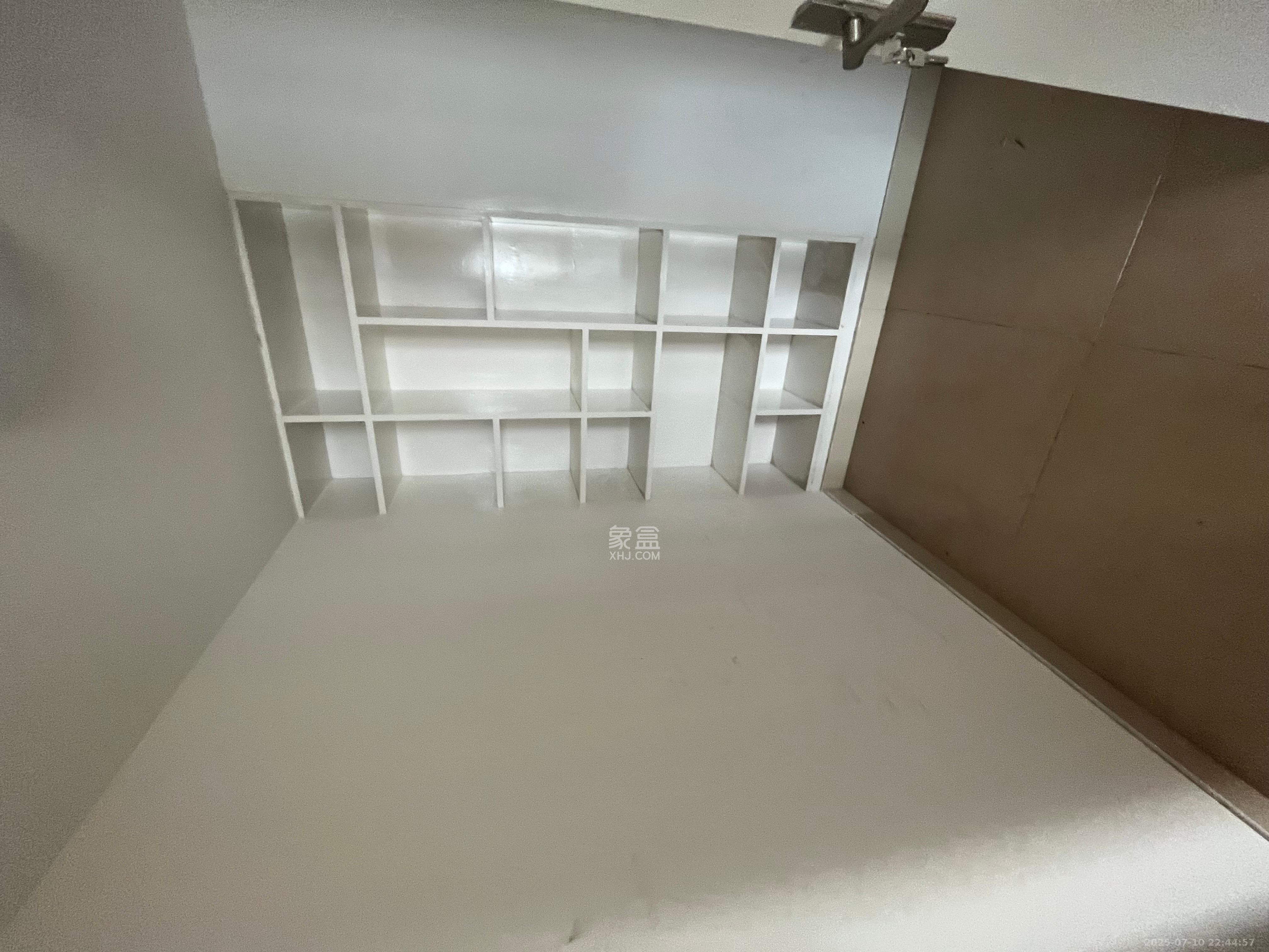 明城国际 1室1厅1卫 2400.0元/月 明城国际 1室1厅1卫 2400.0元/月室内图