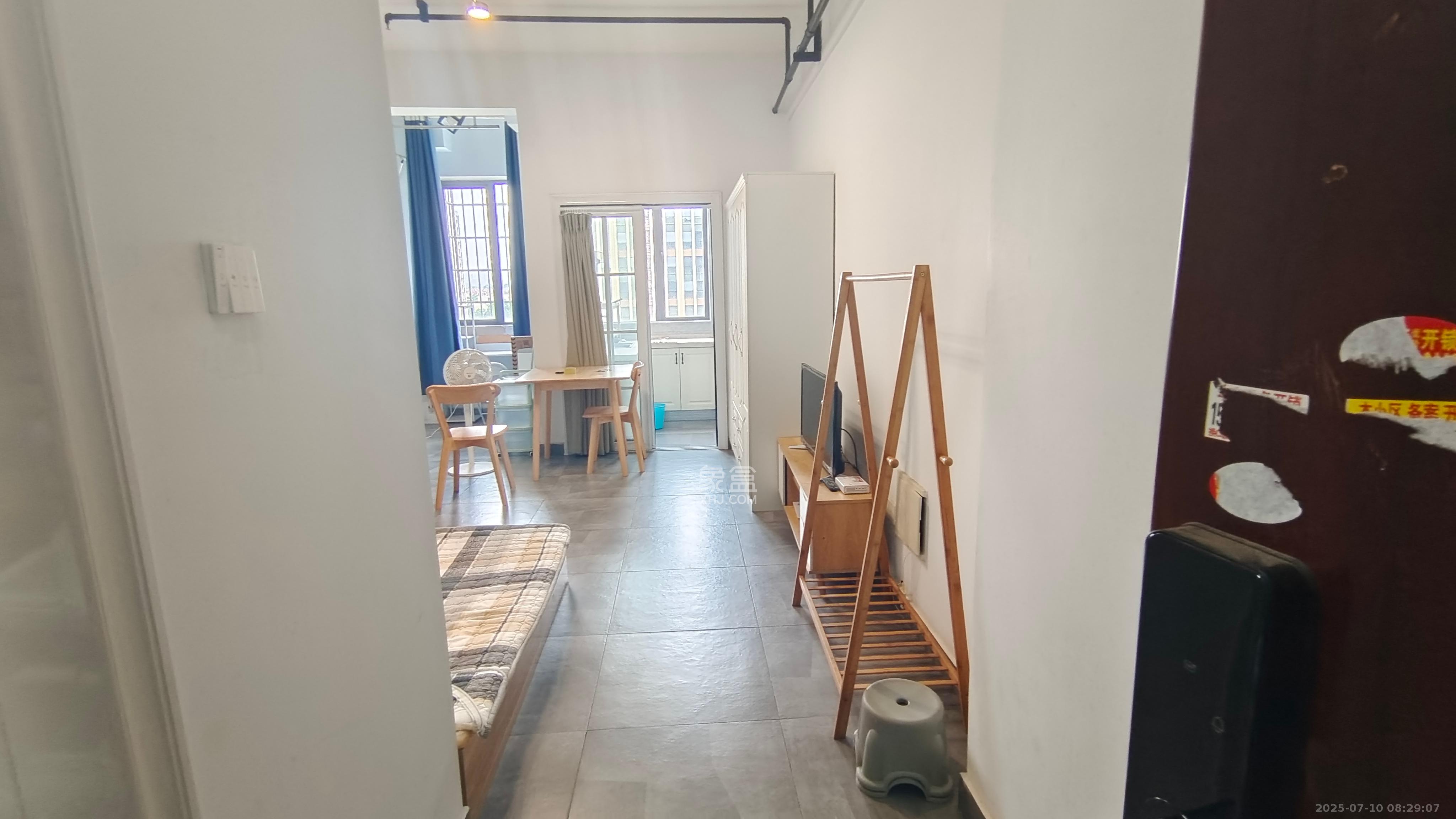 中南壹号院  1室1厅1卫   1600.00元/月