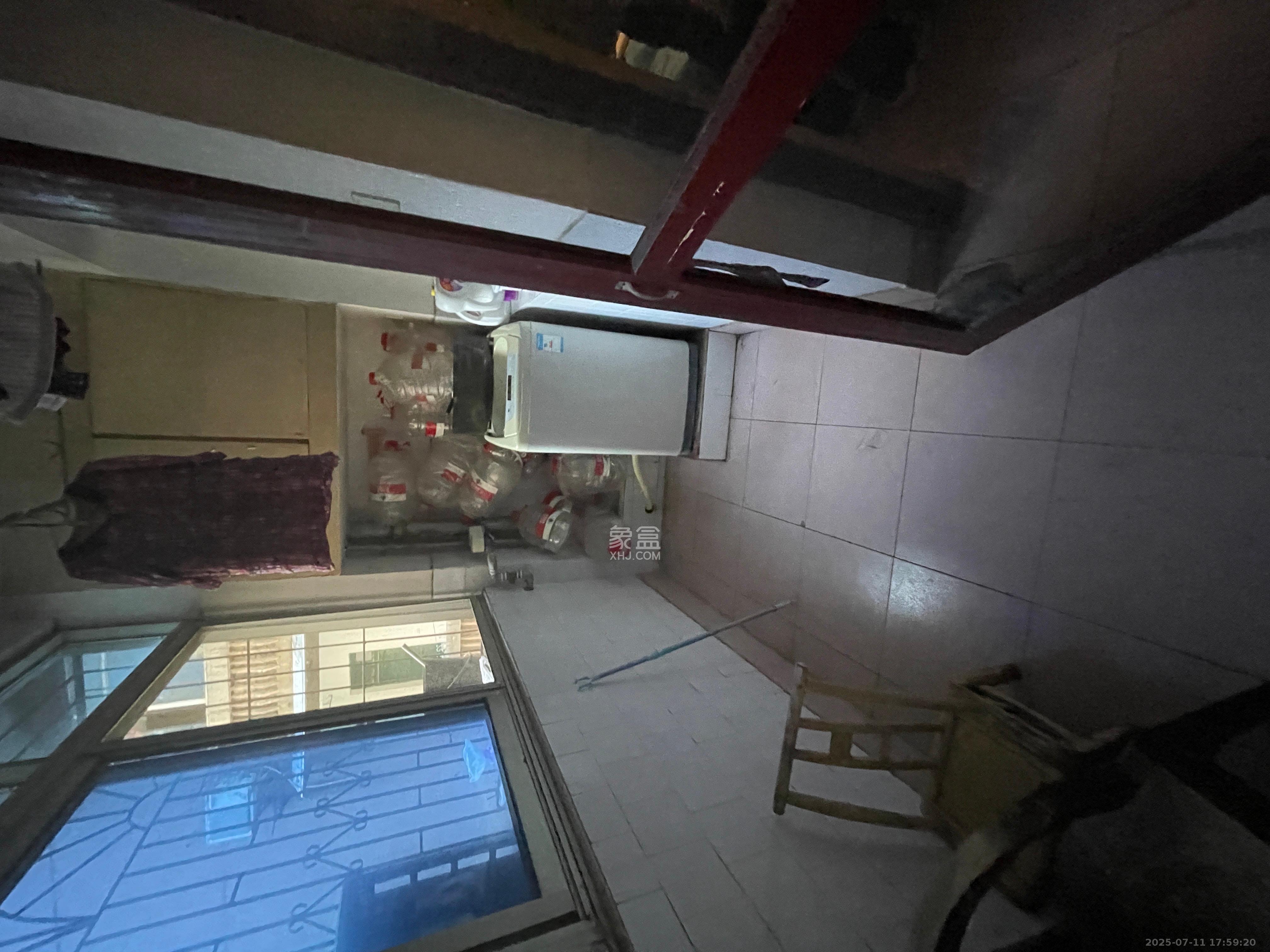 省脑科医院宿舍(康苑小区)  1室1厅1卫    750.0元/月 省脑科医院宿舍(康苑小区)  1室1厅1卫    750.0元/月室内图