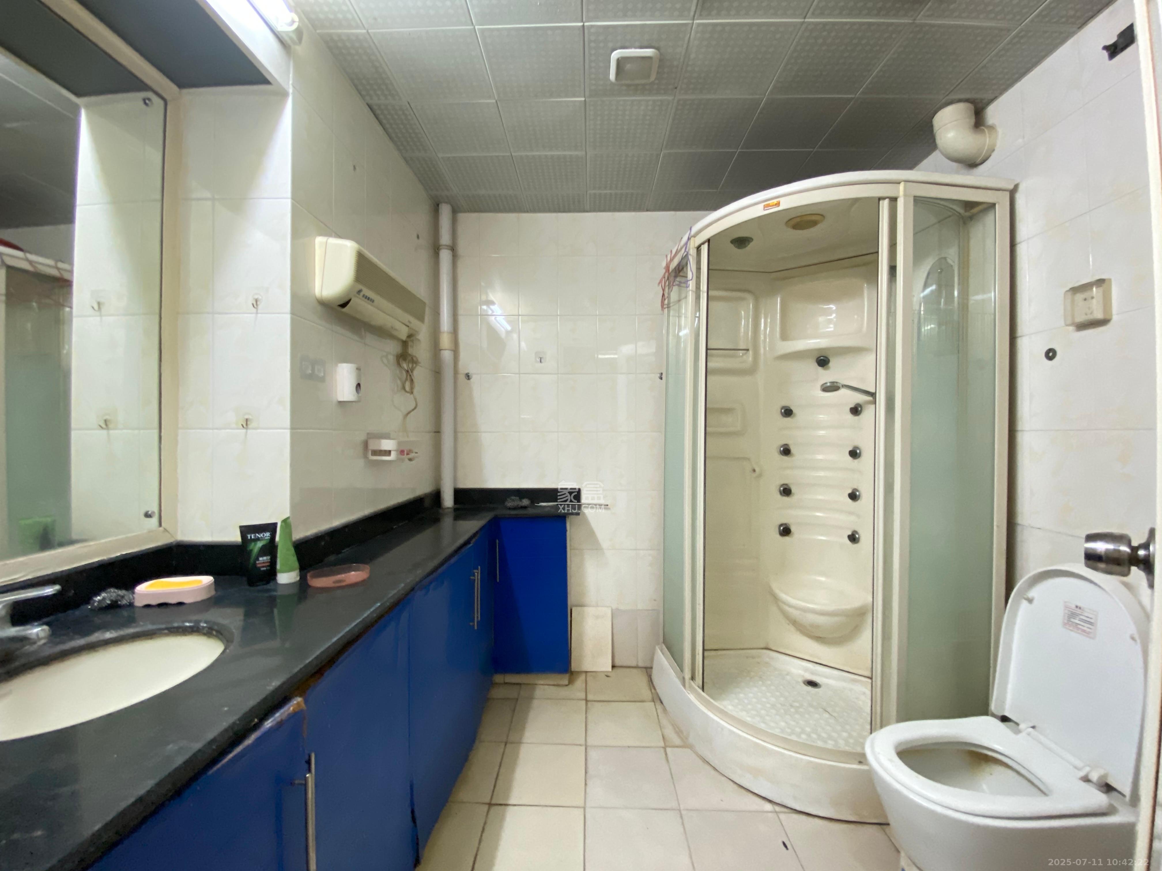 市一医院宿舍  1室2厅2卫    2800.0元/月 市一医院宿舍  1室2厅2卫    2800.0元/月室内图