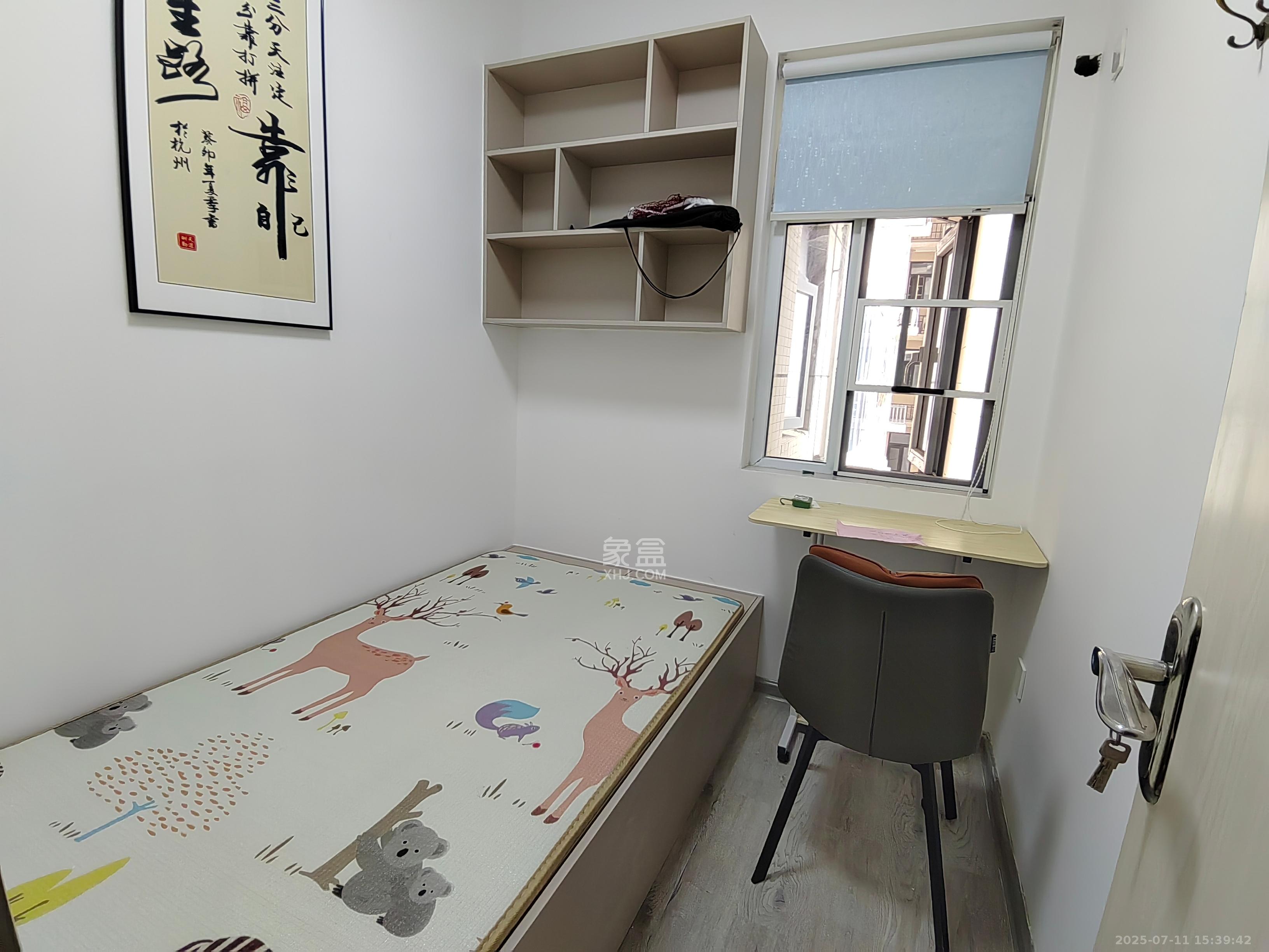 和悦城(蟠龙景苑)  3室2厅1卫   2300.00元/月室内图