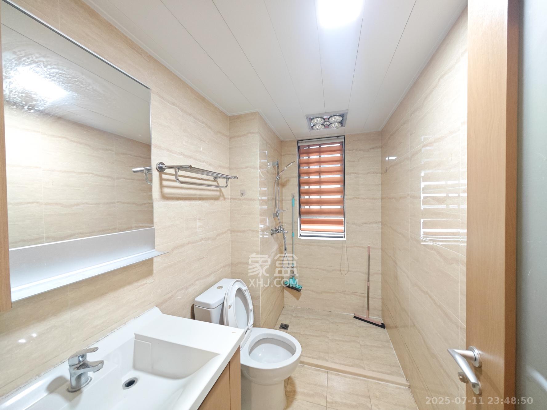 万科魅力之城 3室2厅2卫 89.8万 万科魅力之城 3室2厅2卫 89.8万卫生间