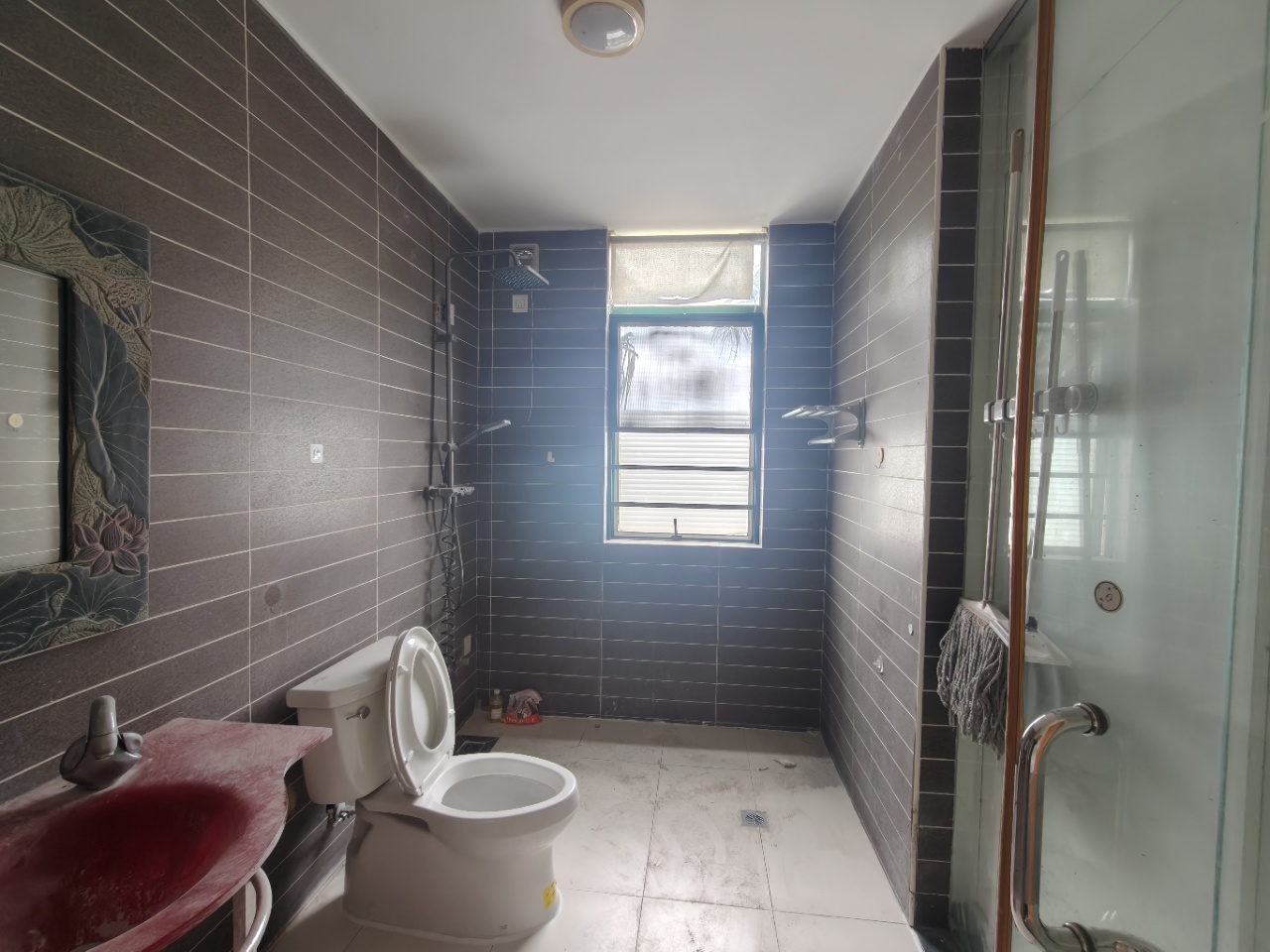 金外滩 3室2厅1卫 3500.0元/月 金外滩 3室2厅1卫 3500.0元/月室内图