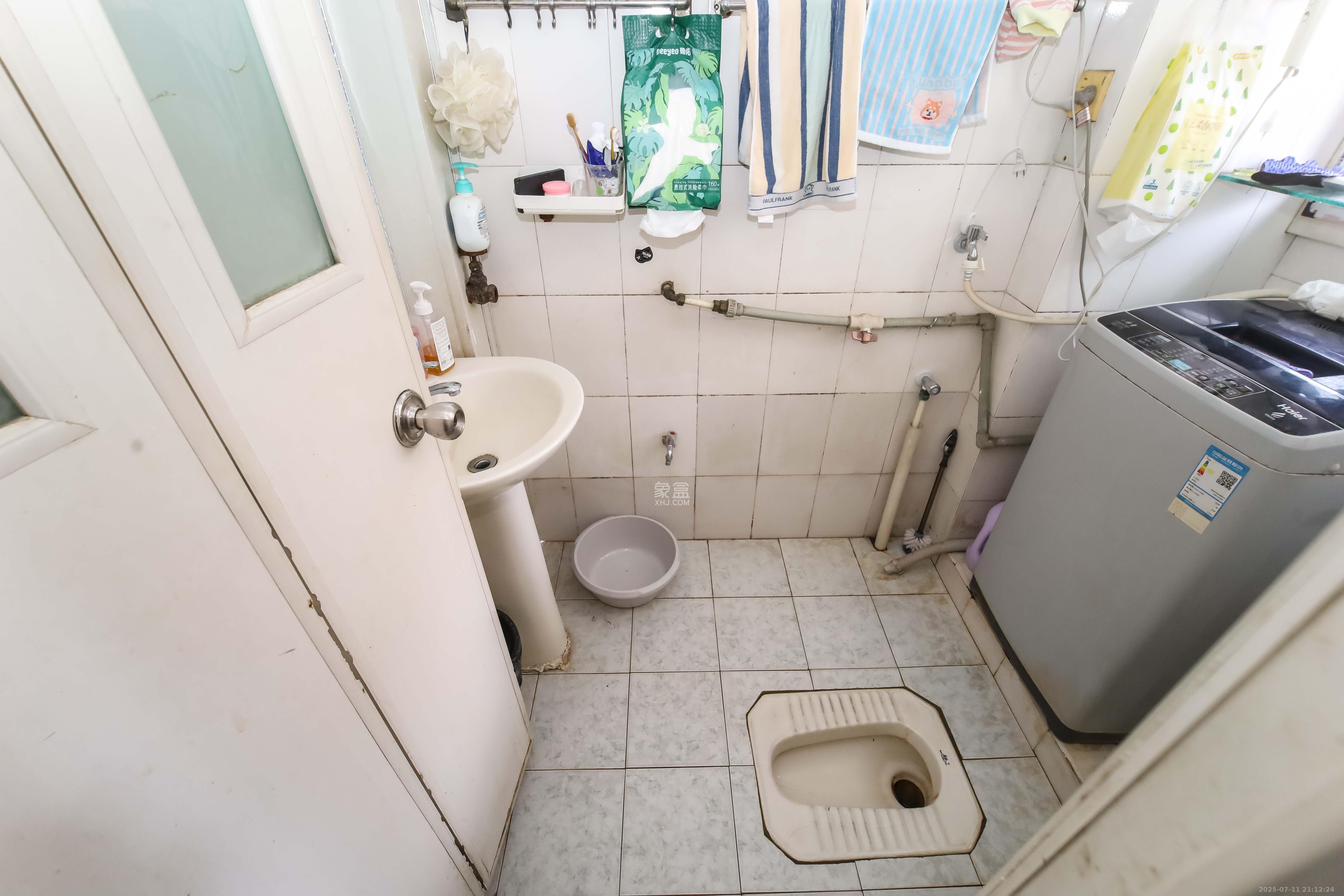 荷花园小区(安置房小区) 2室2厅1卫 38.0万 荷花园小区(安置房小区) 2室2厅1卫 38.0万卫生间