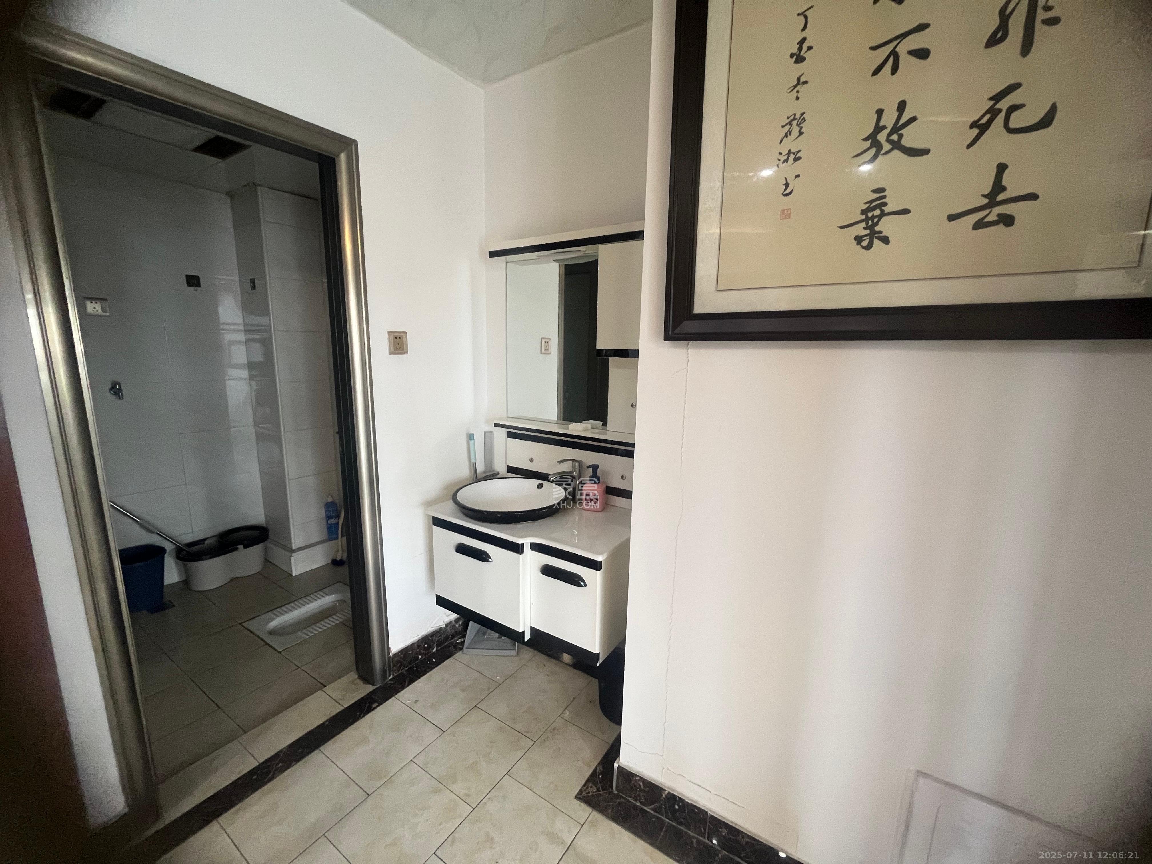 万坤图财富广场 1室0厅0卫 3900.0元/月 万坤图财富广场 1室0厅0卫 3900.0元/月室内图