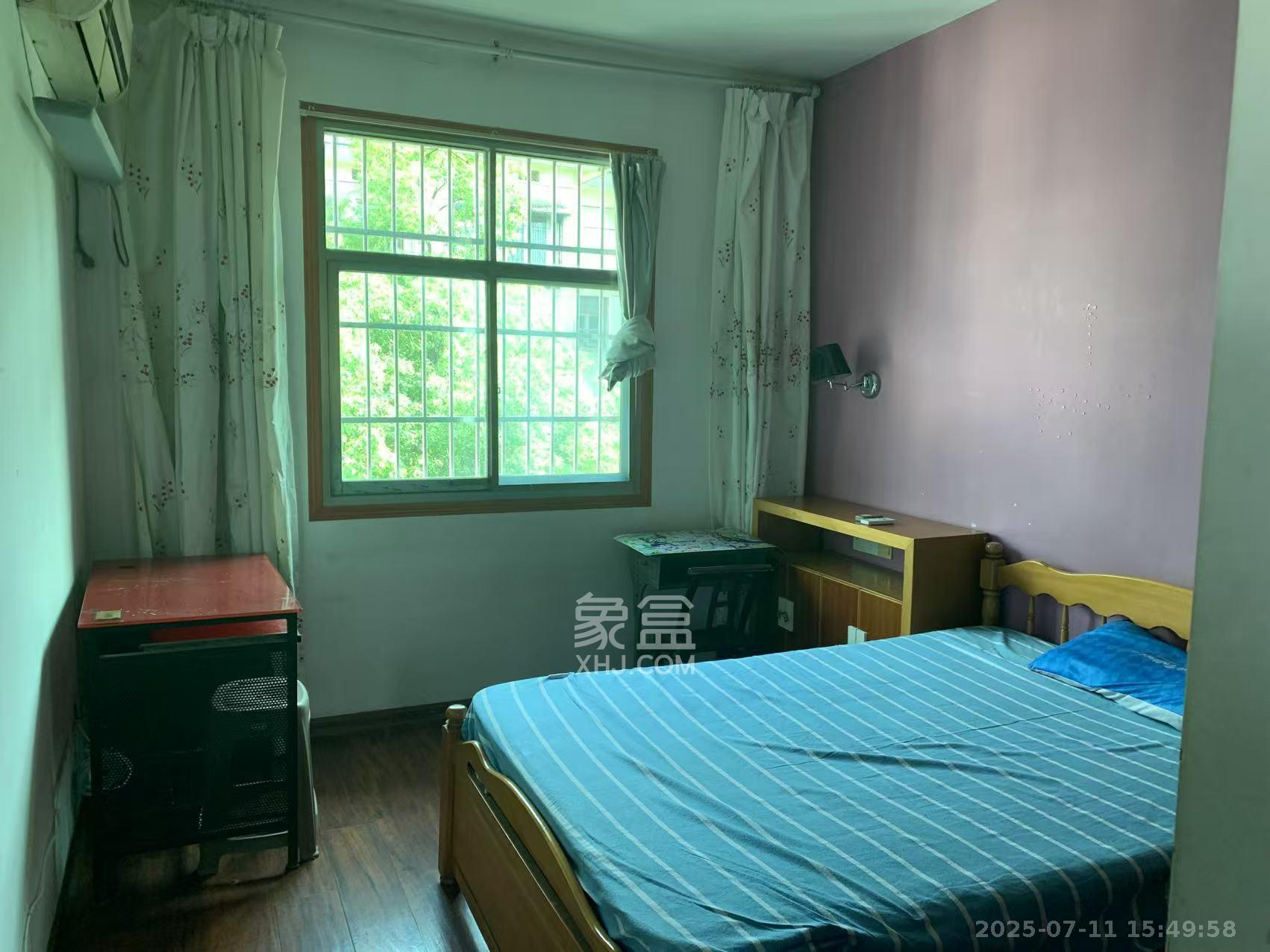 梨子山小区 3室2厅1卫 2000.0元/月 梨子山小区 3室2厅1卫 2000.0元/月室内图