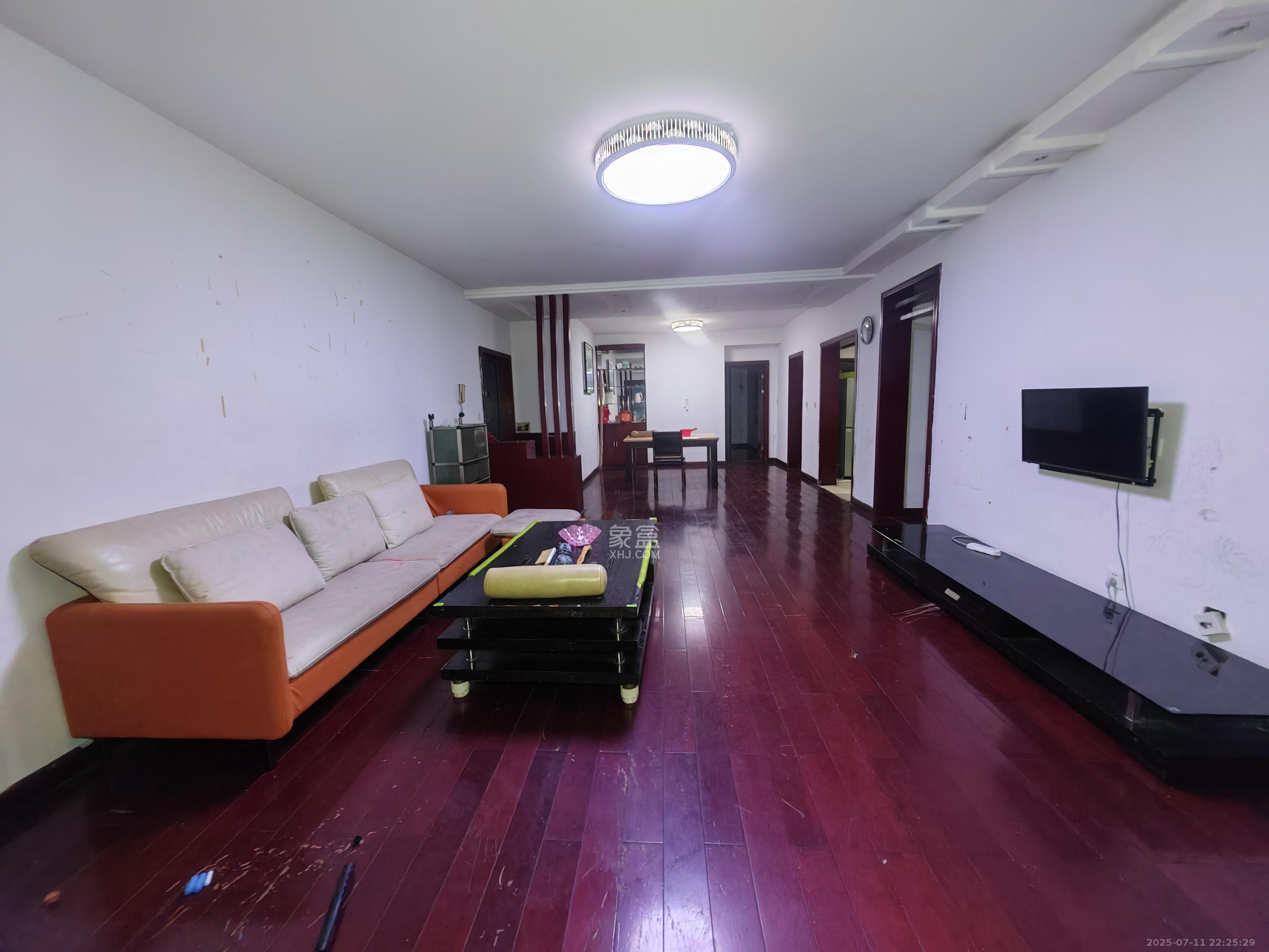 活力康城  3室2厅2卫    3200.0元/月室内图