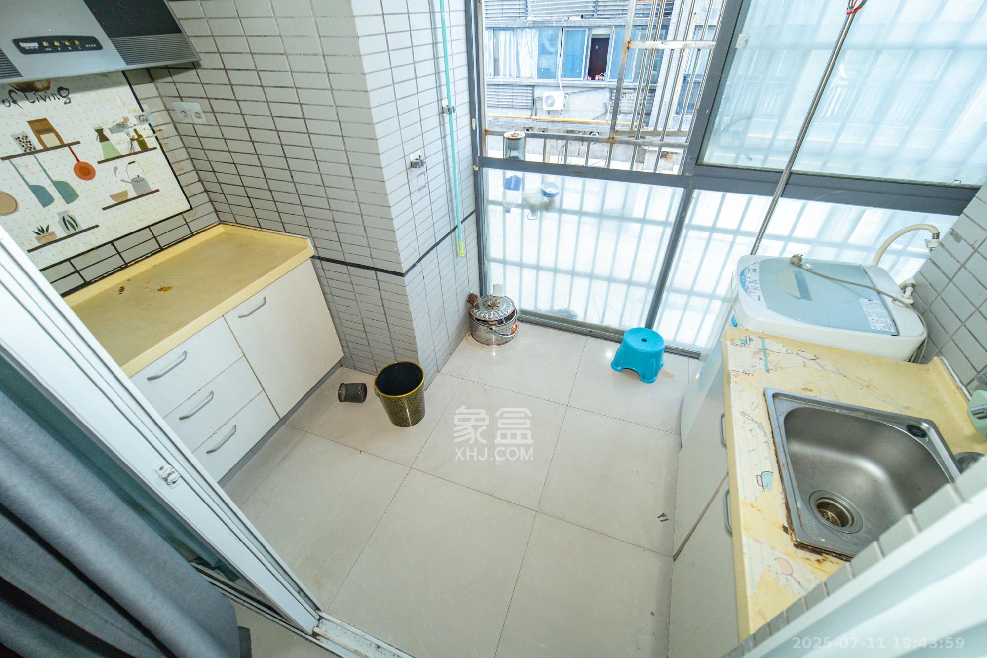 尚都花园城  1室1厅1卫    16.8万厨房