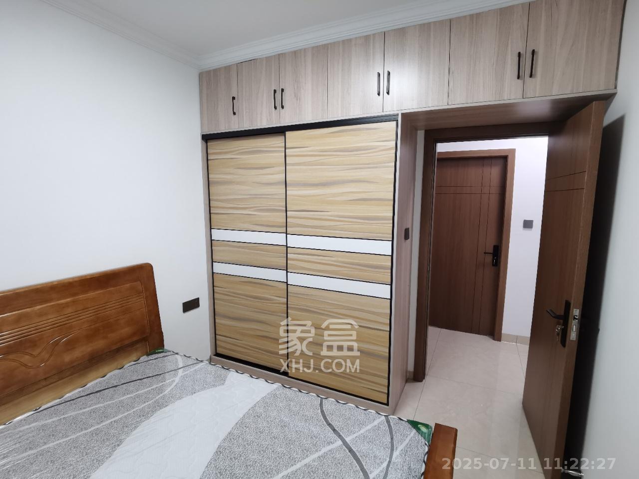 长房云时代  4室2厅2卫   3500.00元/月室内图