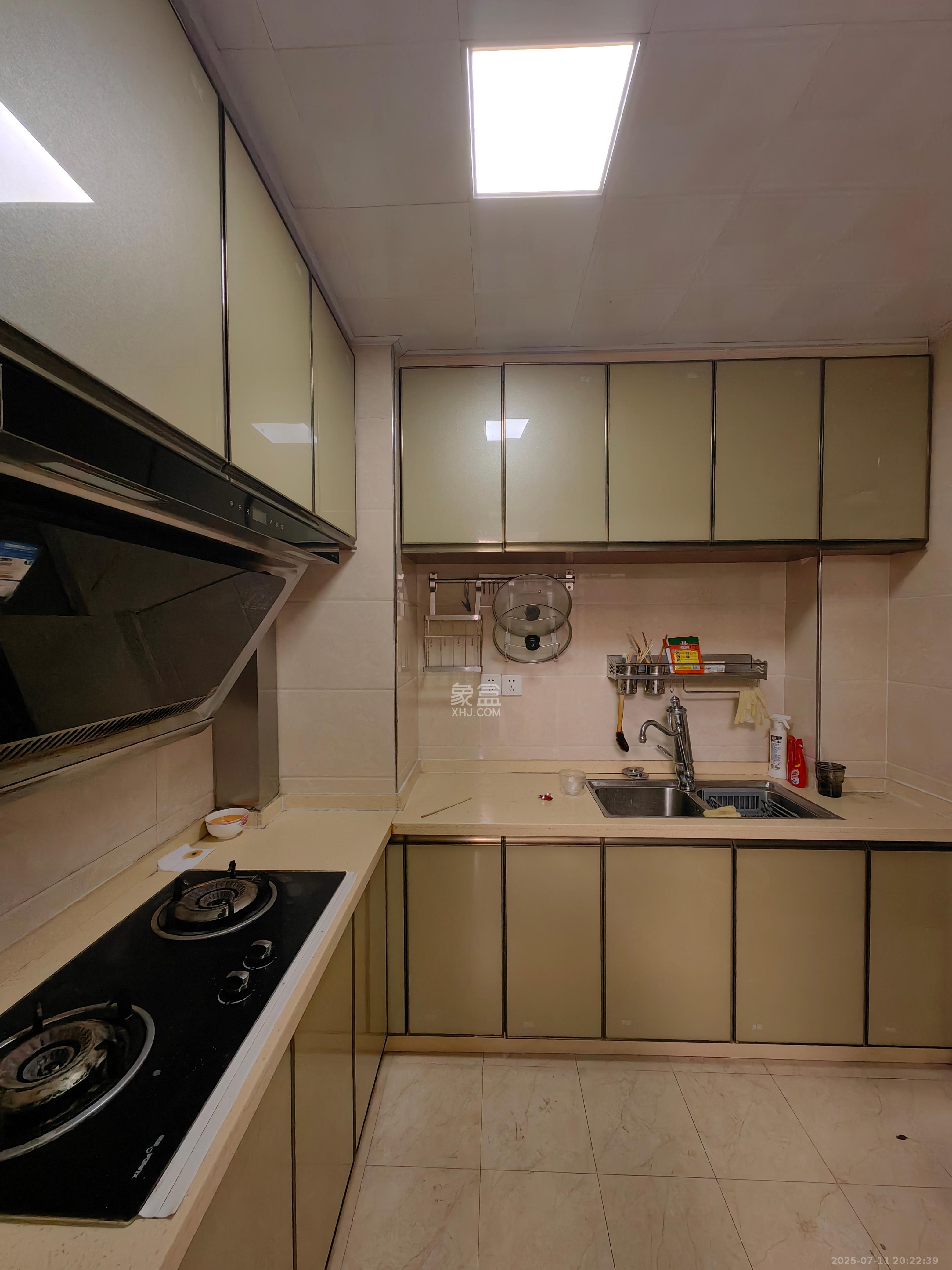 康桥长郡 3室2厅1卫 2000.0元/月 康桥长郡 3室2厅1卫 2000.0元/月室内图