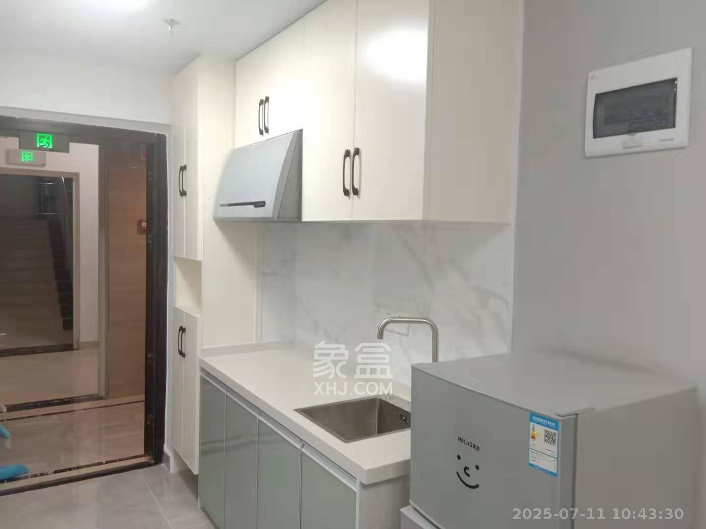 东盈商业广场（华泉城市广场）  1室1厅1卫   1800.00元/月室内图