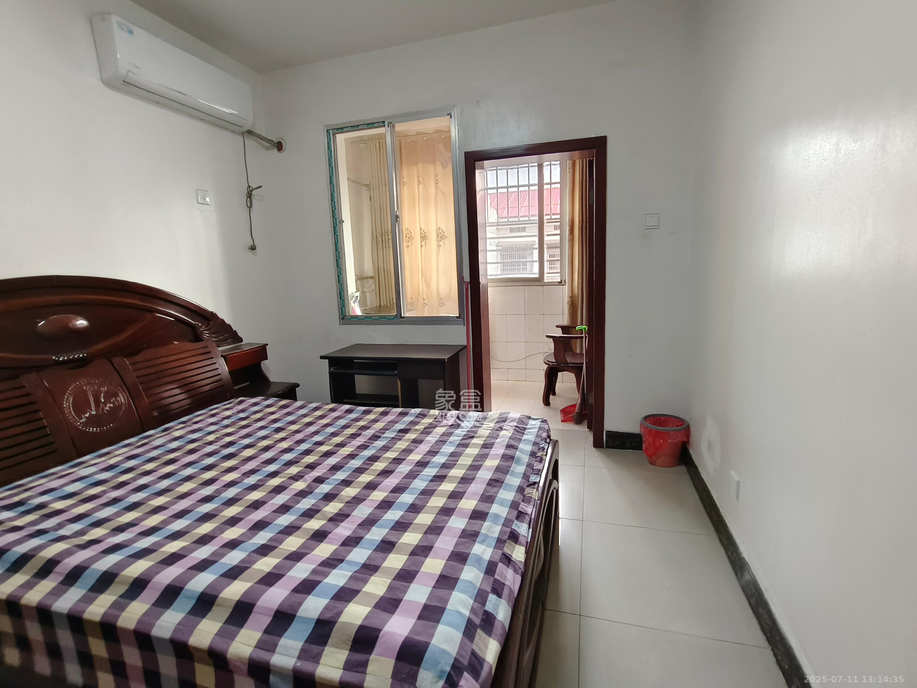 长华小区 1室2厅1卫 1500.0元/月 长华小区 1室2厅1卫 1500.0元/月室内图