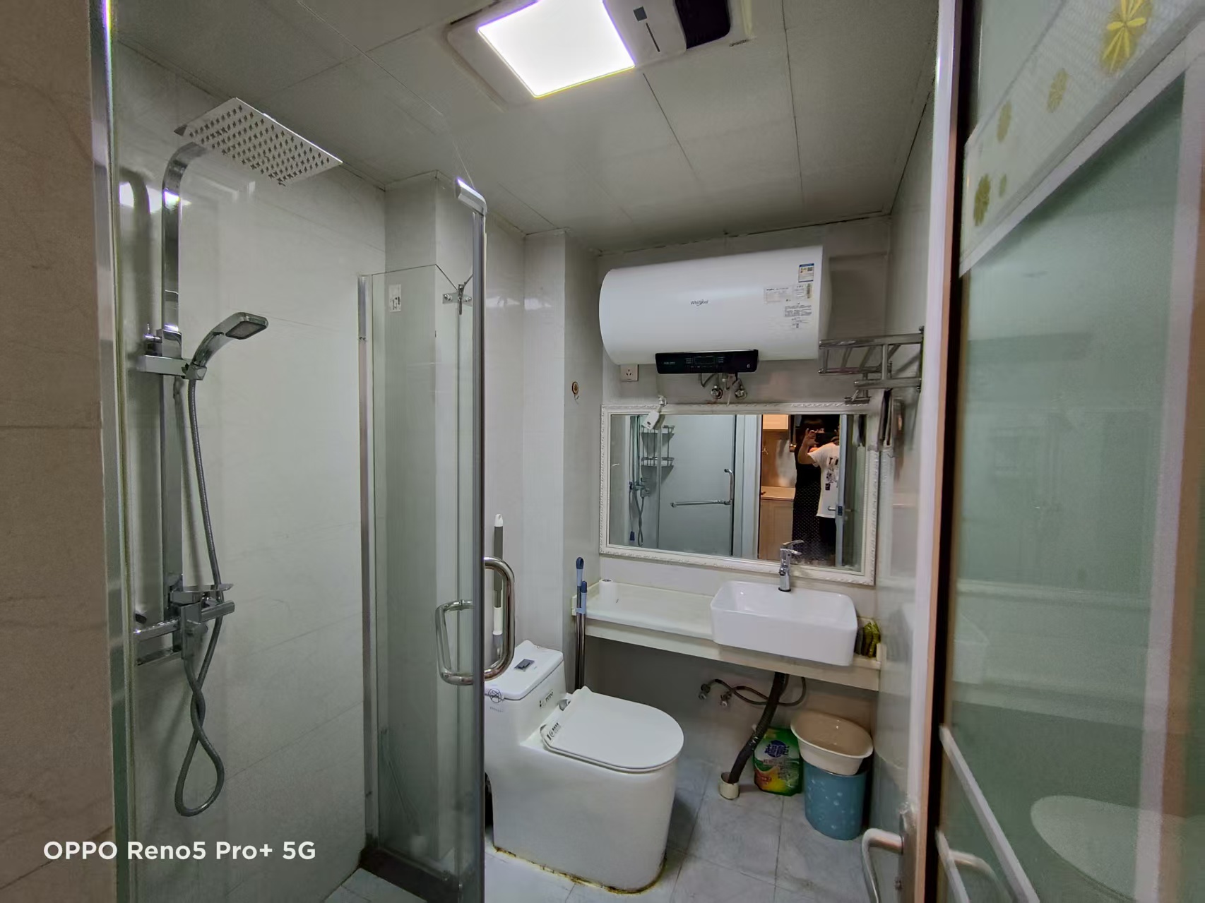 东方曼哈顿 1室0厅0卫 1500.0元/月 东方曼哈顿 1室0厅0卫 1500.0元/月室内图