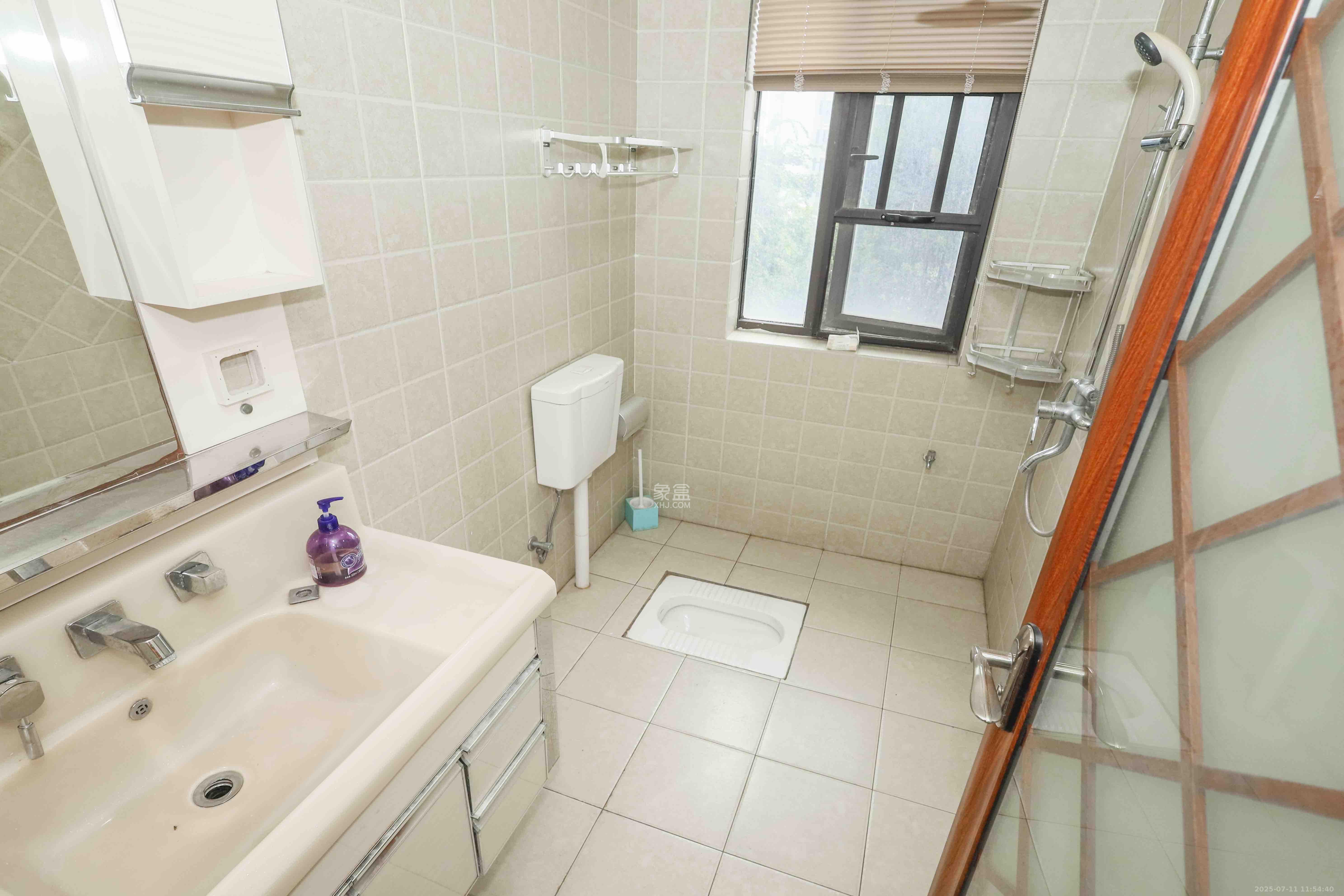 旭辉御府  3室2厅2卫   2600.00元/月室内图