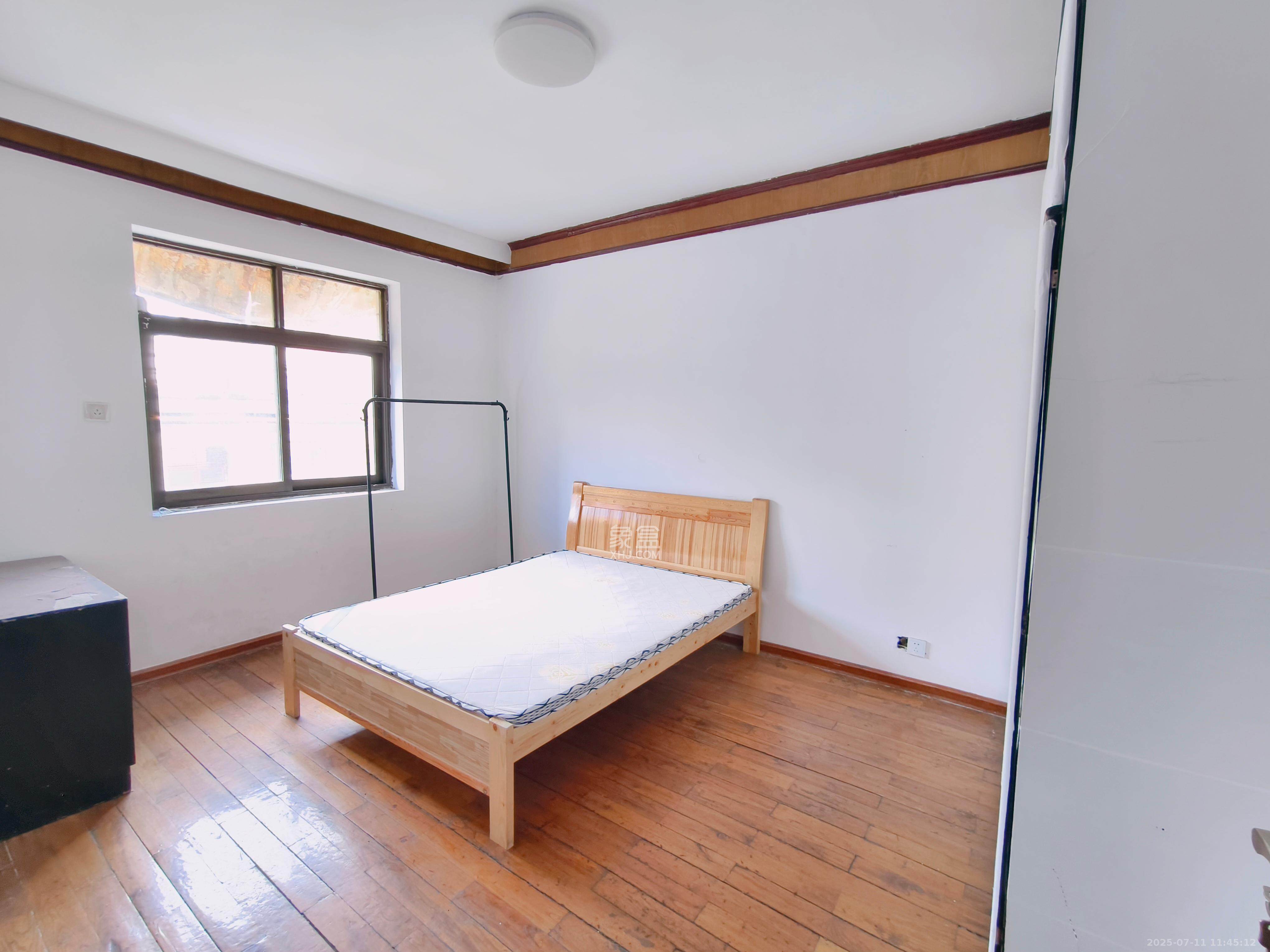 文体宿舍 3室2厅1卫 1600.0元/月 文体宿舍 3室2厅1卫 1600.0元/月室内图