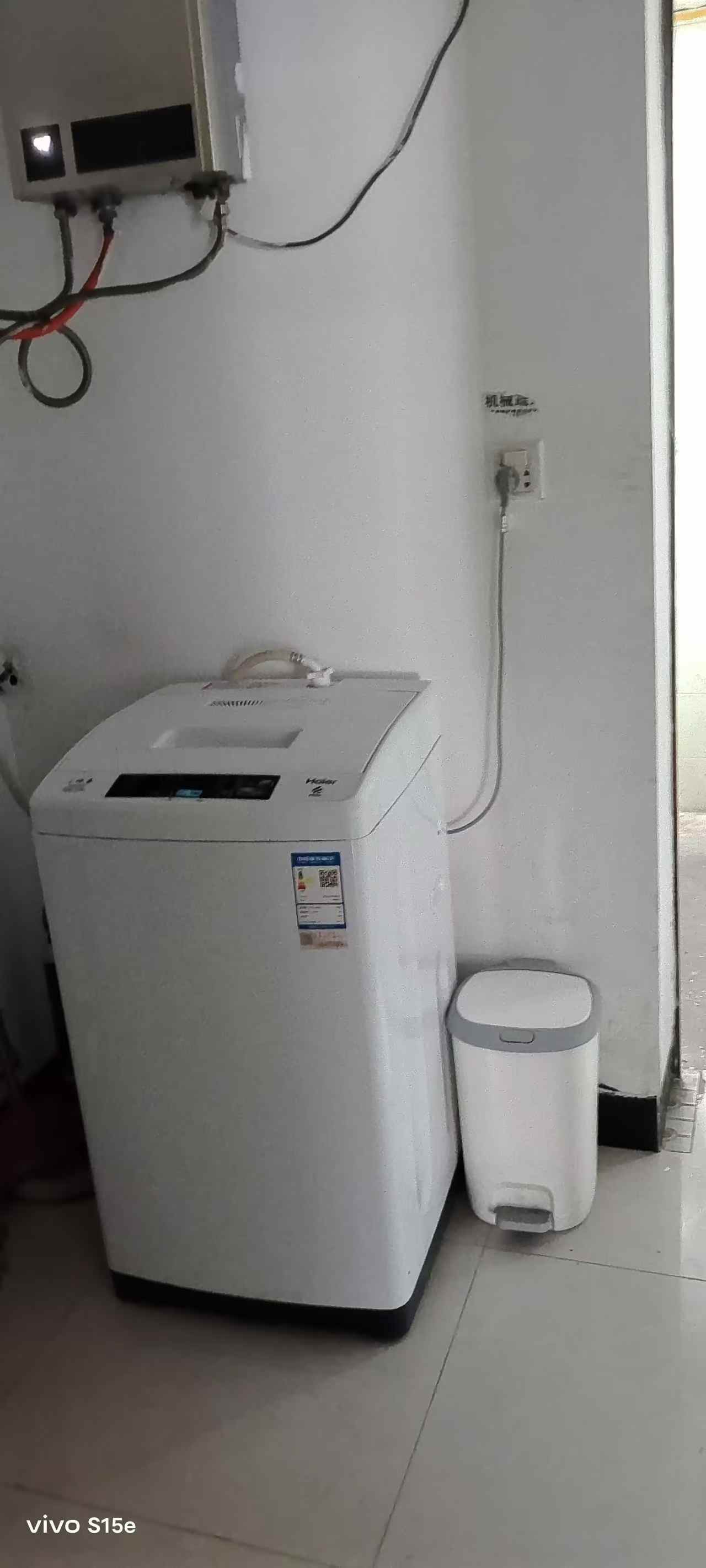 人民路散盘 3室2厅1卫 900.0元/月 人民路散盘 3室2厅1卫 900.0元/月室内图